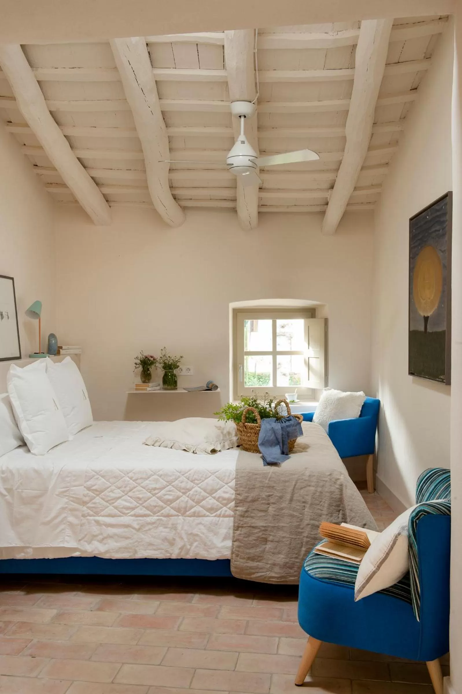 Photo of the whole room, Bed in Arkhé Hotel Boutique Pals