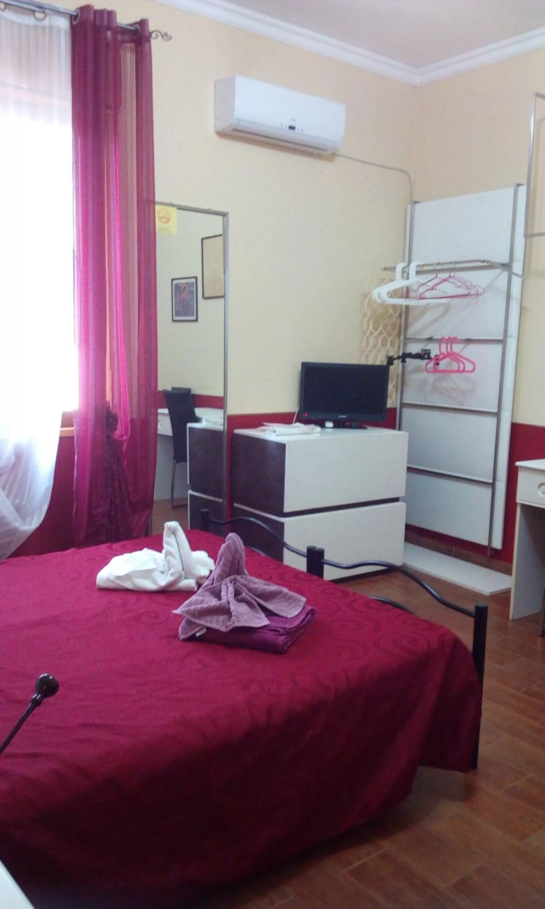 Bed in Villa Morgante B&B