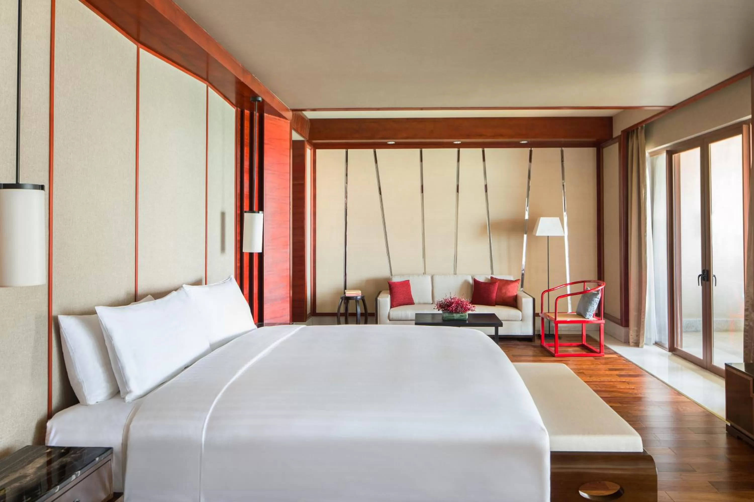 Bed in Haikou Marriott Hotel