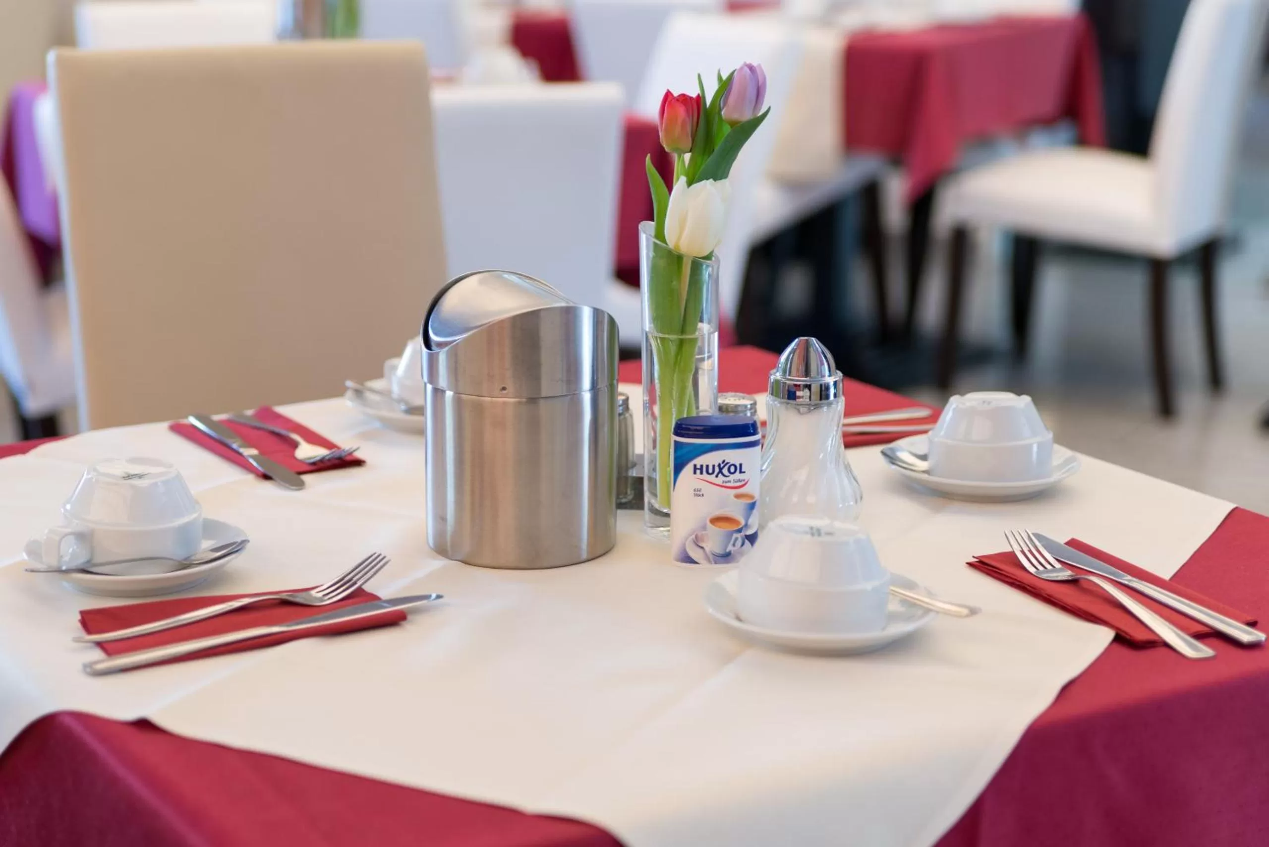 Restaurant/places to eat in Trip Inn Goethe Hotel Messe