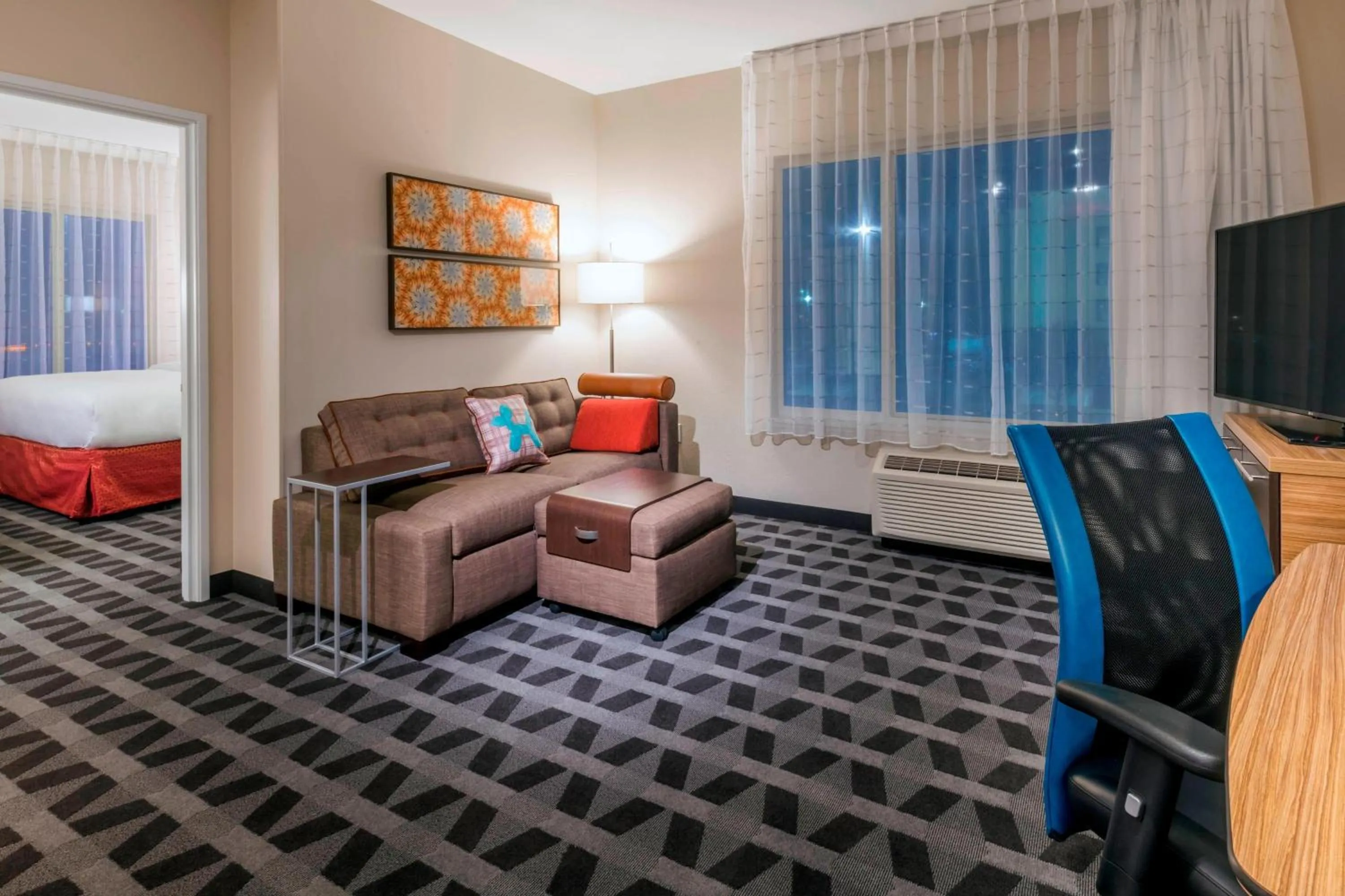 Bedroom, Bed in Towneplace Suites By Marriott Hays