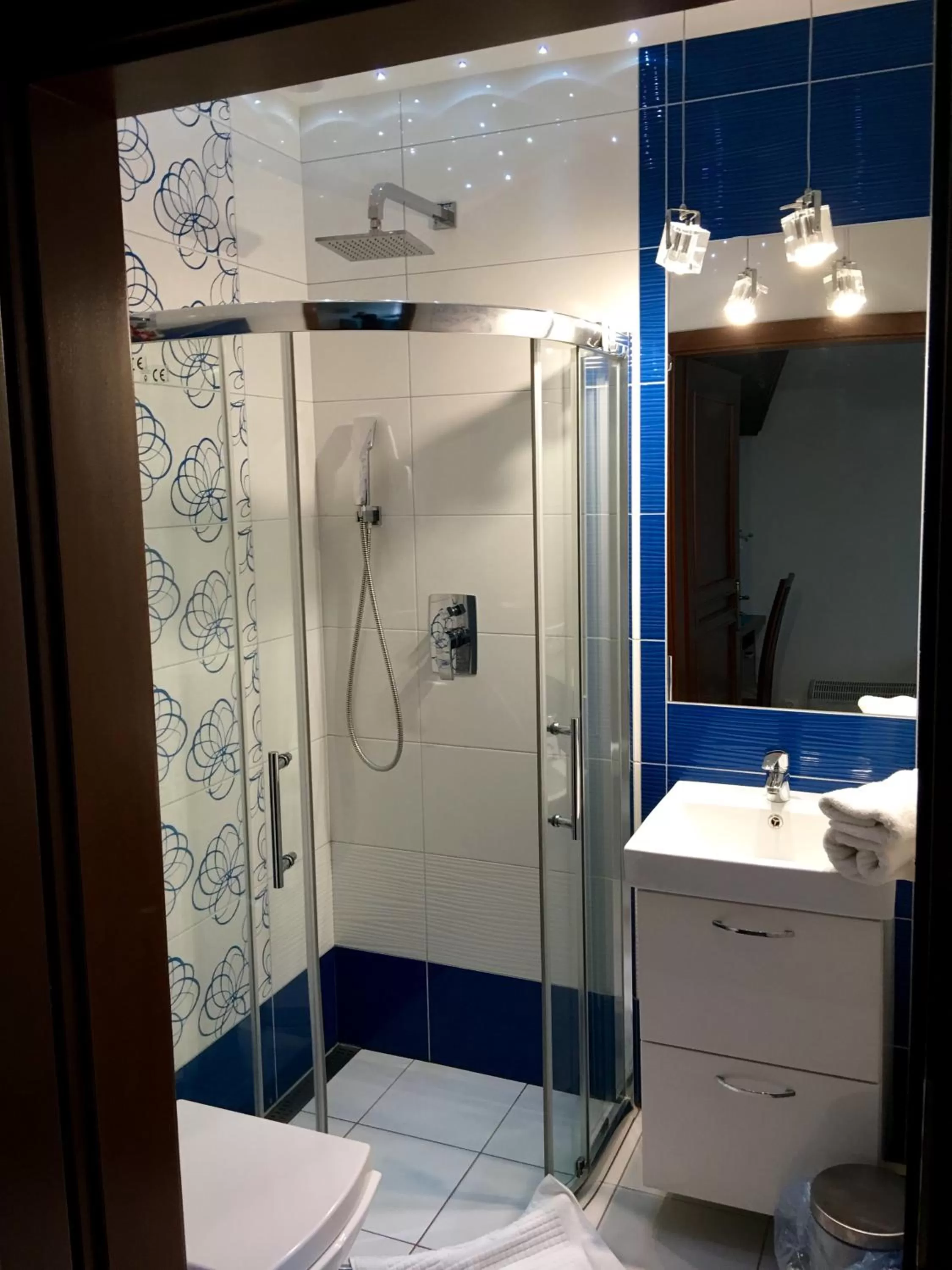 Bathroom in Dworek w Dawnej Szkole