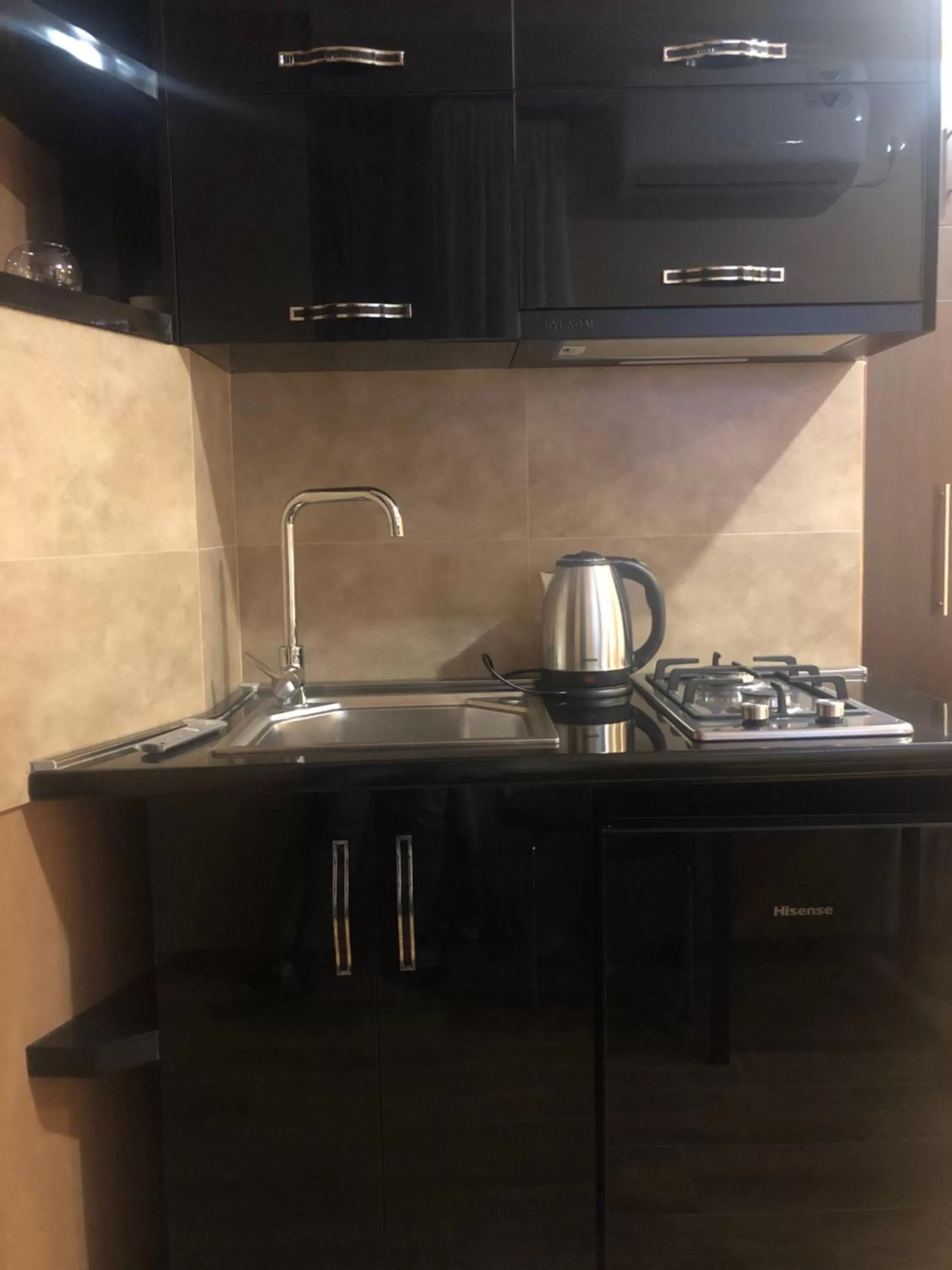 Kitchen/Kitchenette in Borjomi Yellow Hotel