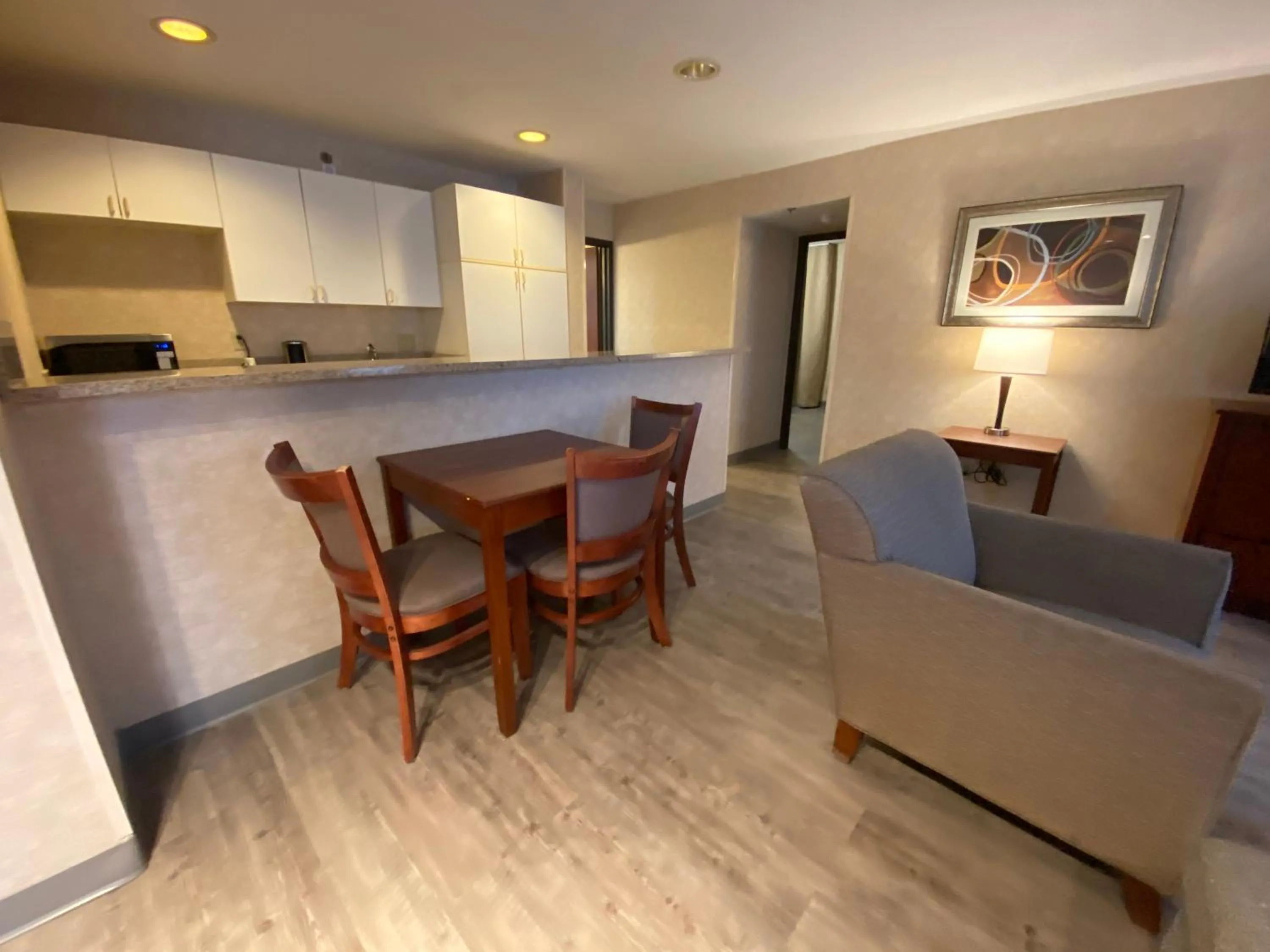 Kitchen or kitchenette in Wyndham Garden Grand Rapids Airport