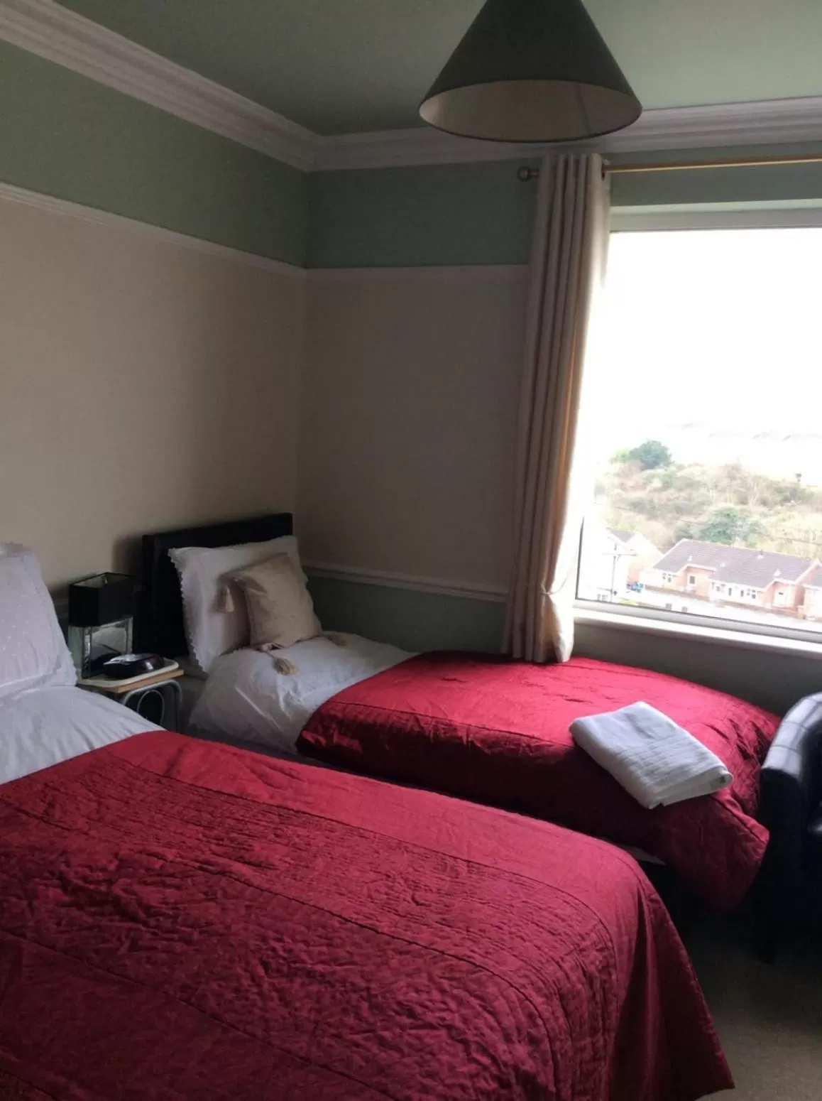 Bed in Alma Lodge Guest House