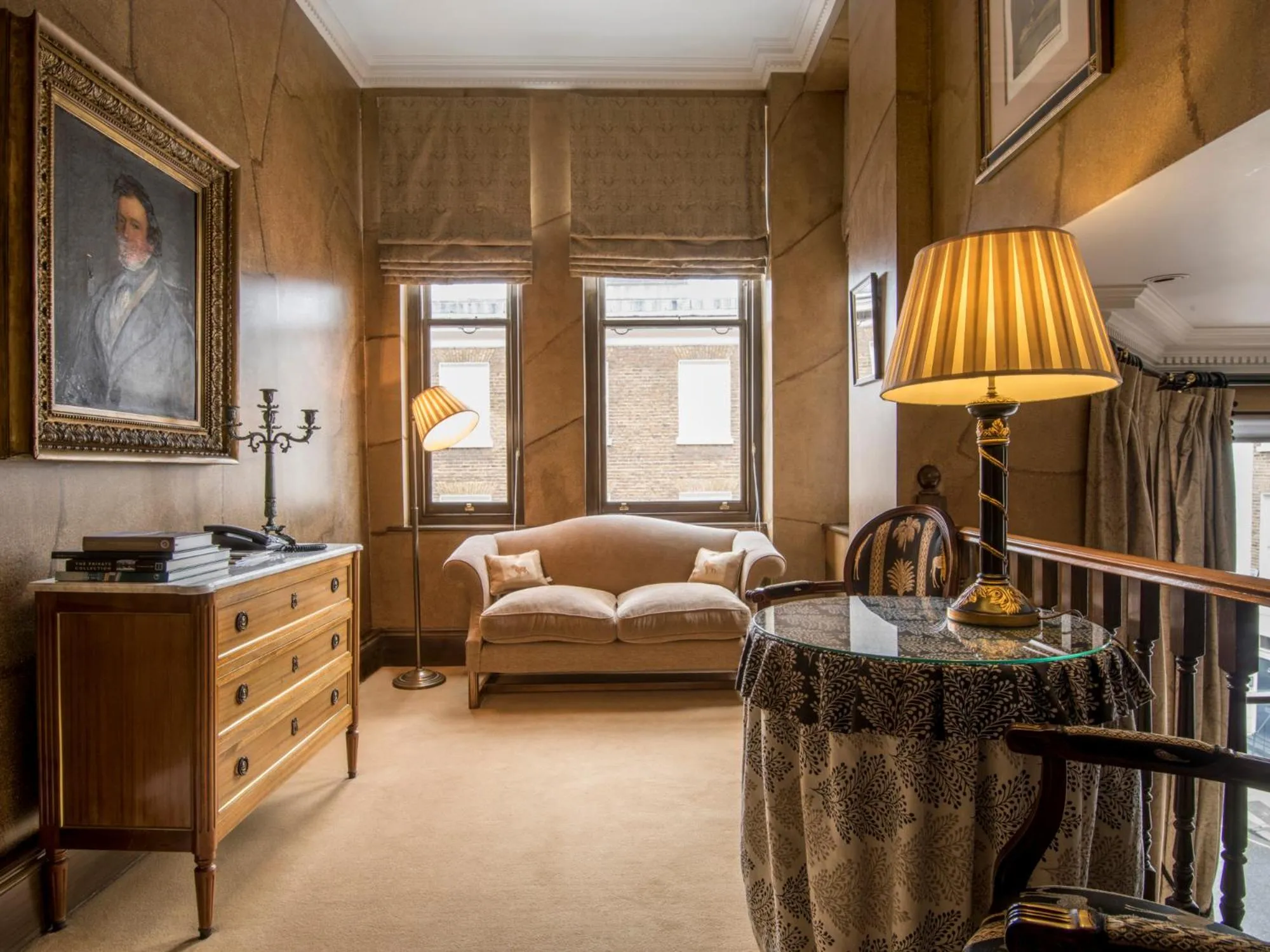 Living room, Bed in San Domenico House