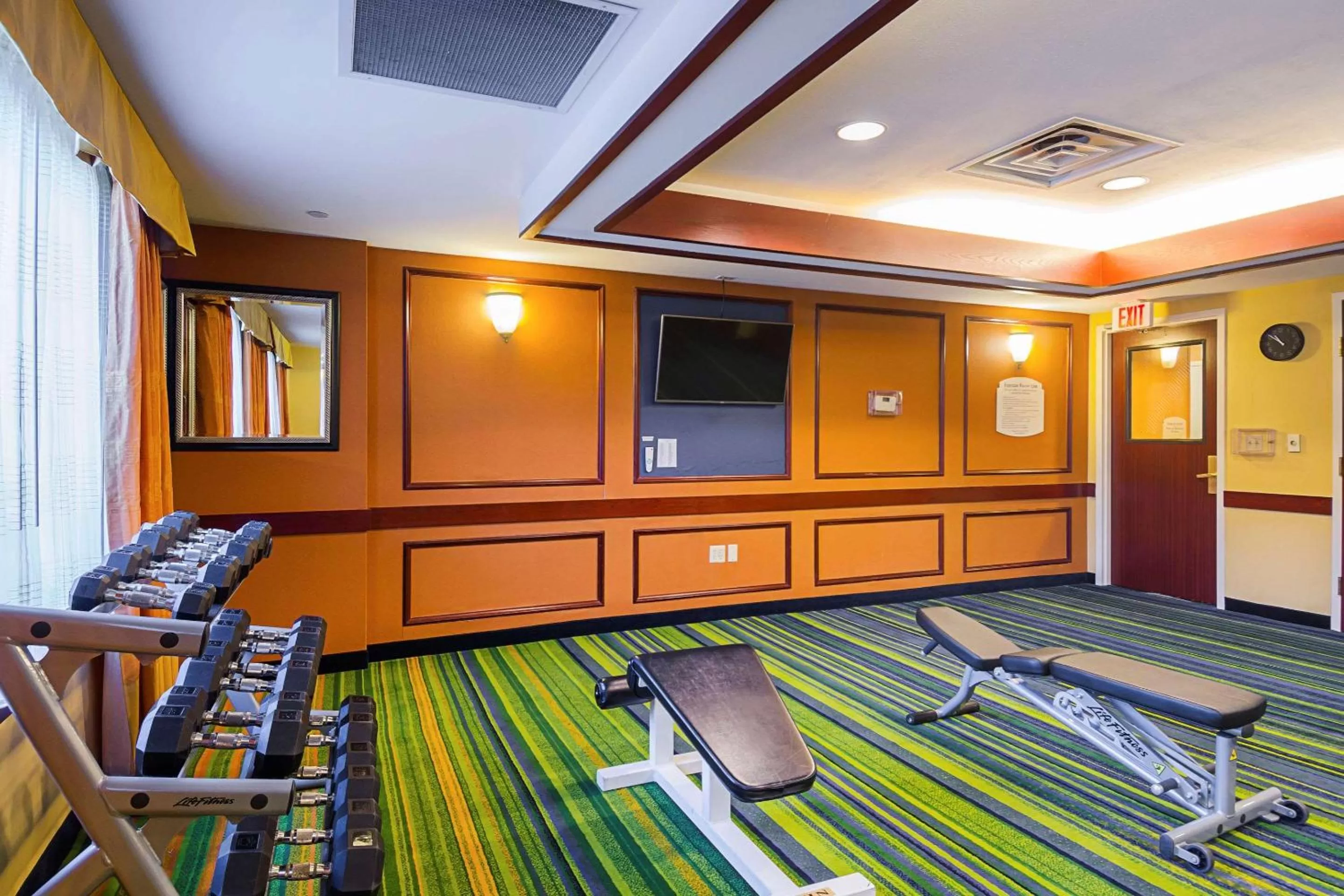Fitness centre/facilities in Quality Inn Boston-Revere