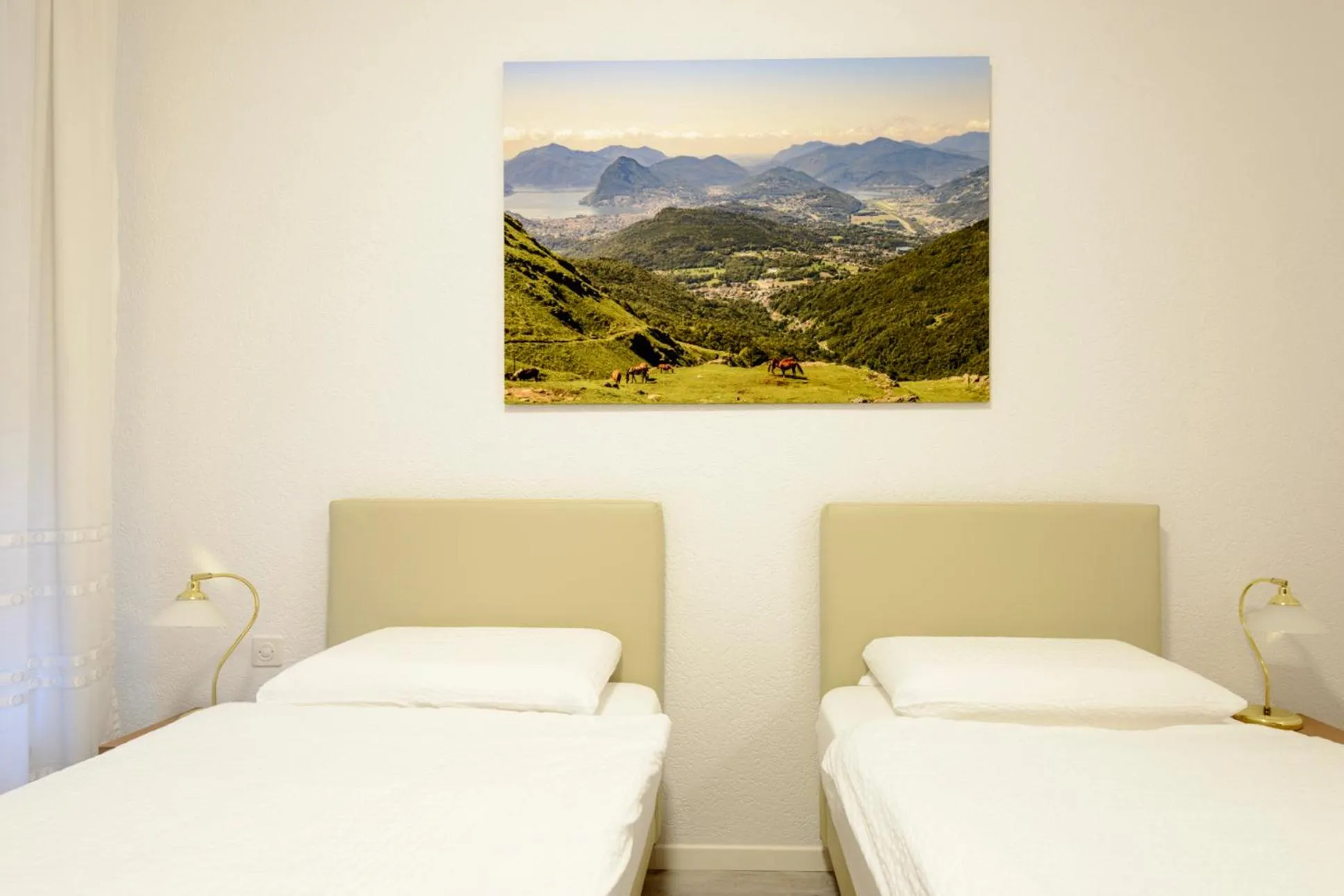 Photo of the whole room, Bed in Hotel Ceresio