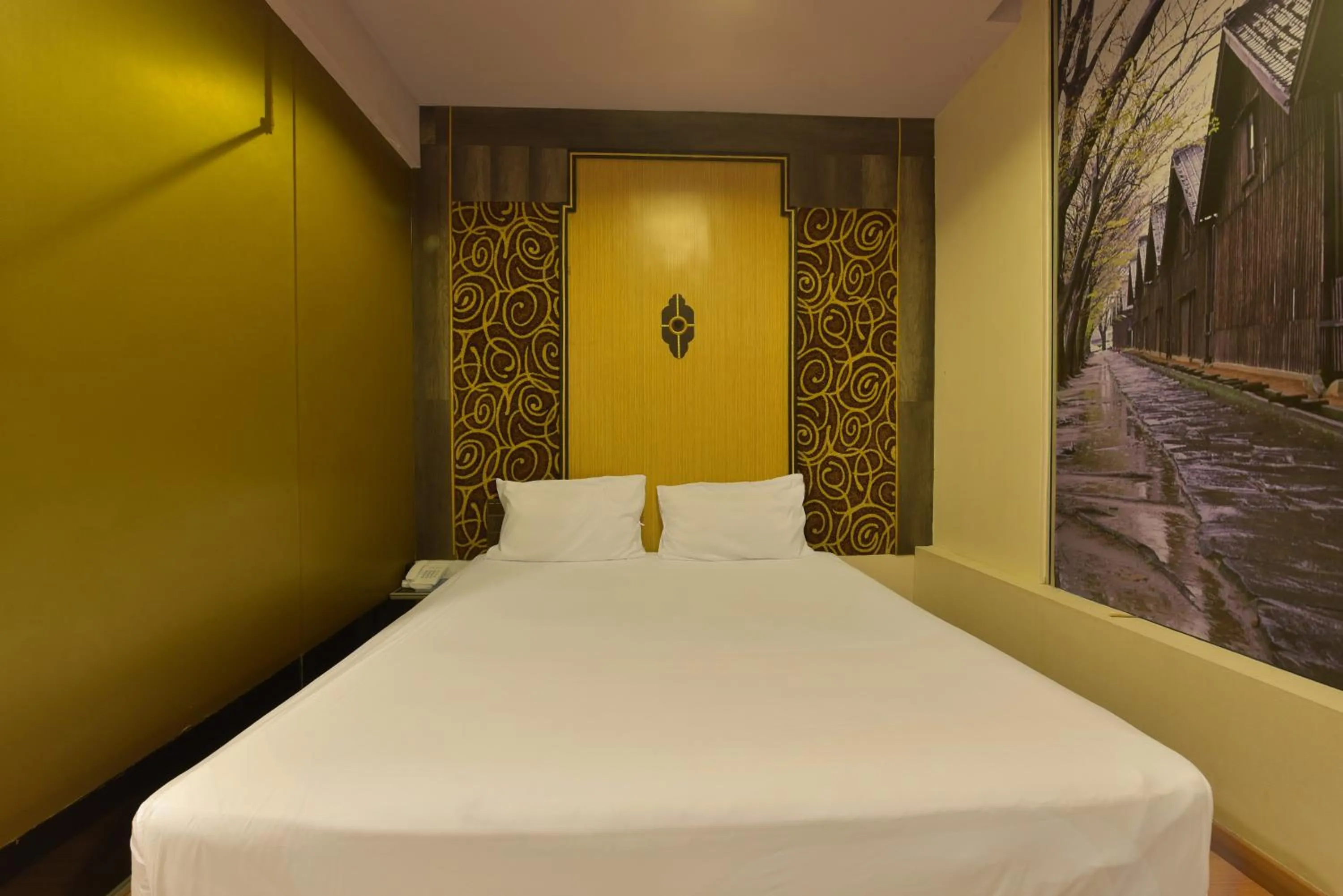Bedroom, Bed in Townhouse OAK Hotel Holmes Johor Jaya