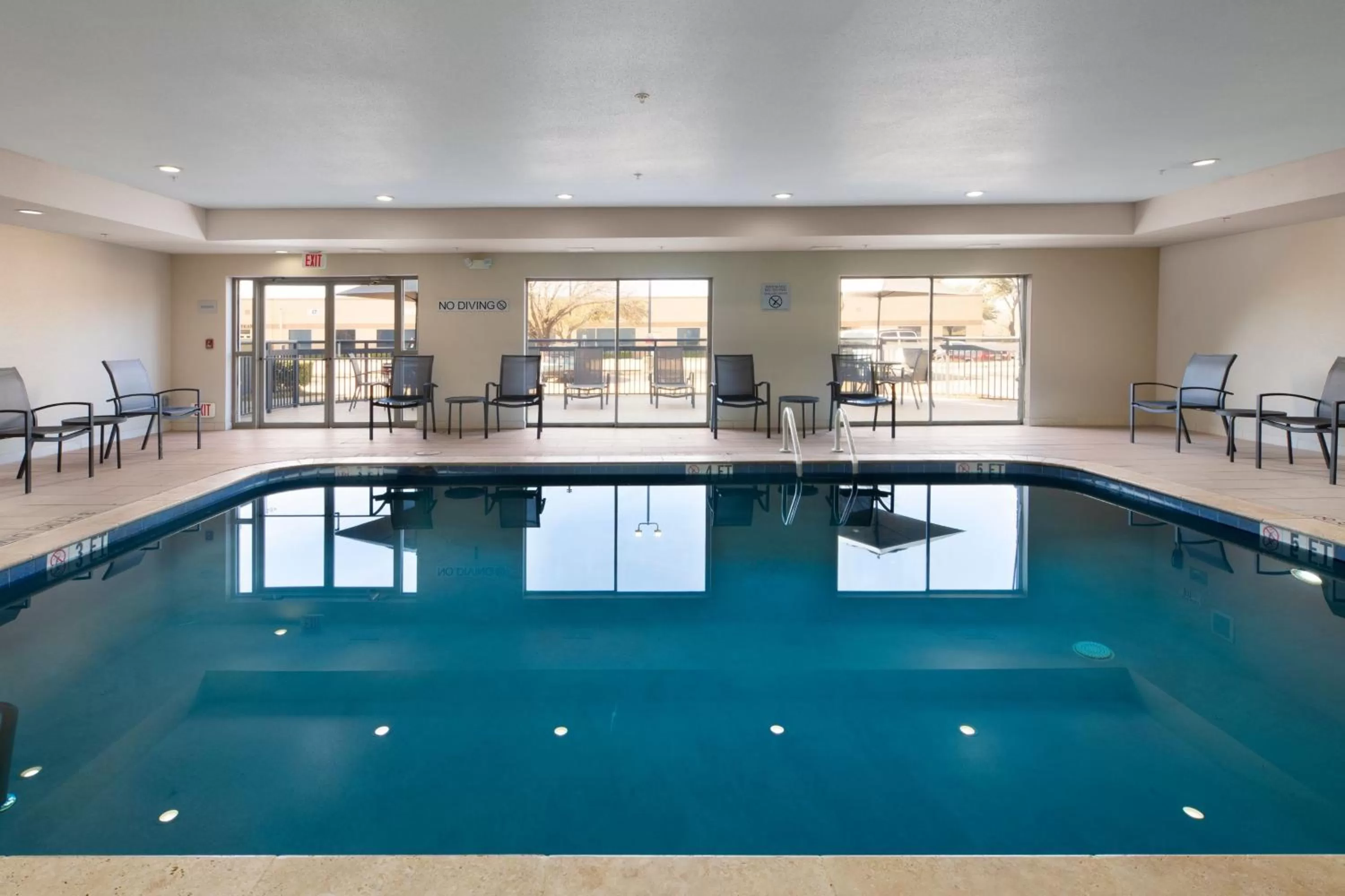 Swimming pool in Fairfield by Marriott Inn & Suites Fossil Creek