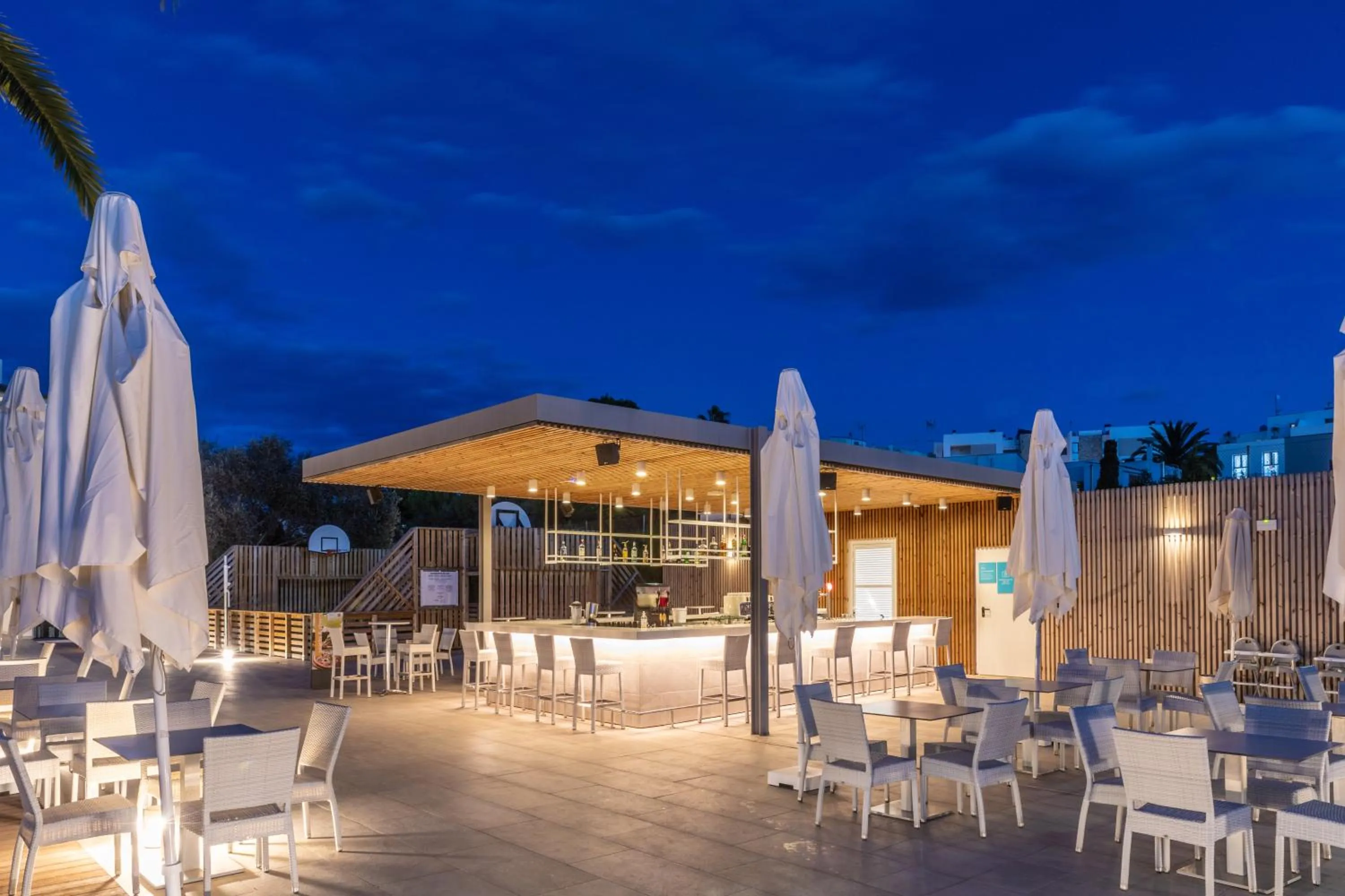 Lounge or bar in JS Portocolom Suites