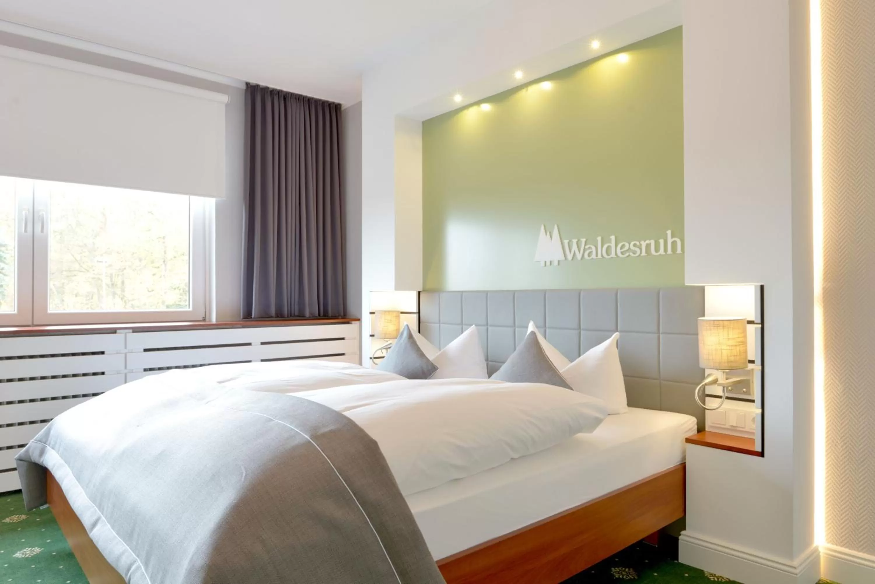 Property building, Bed in Hotel Restaurant Waldesruh