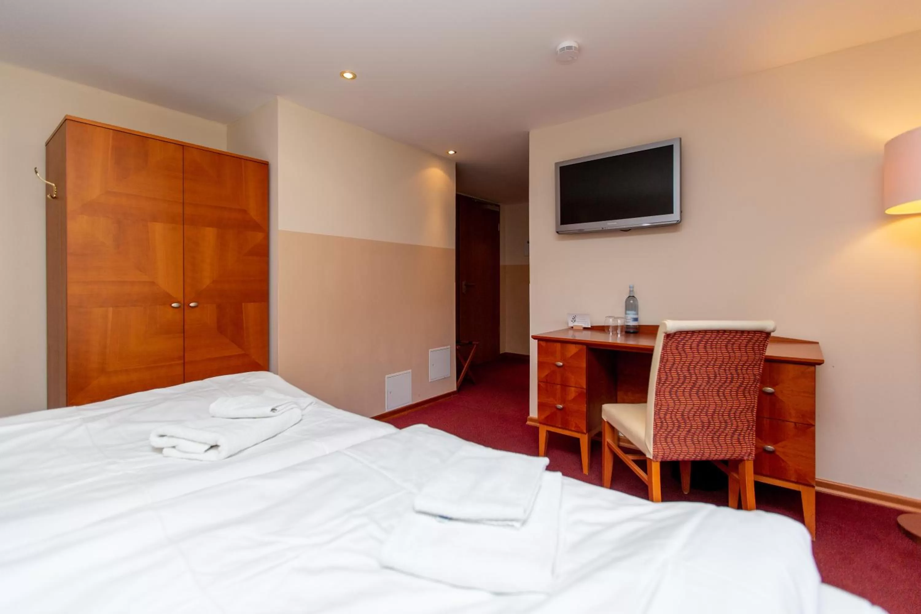 Photo of the whole room, Bed in Hotel Haus Sajons