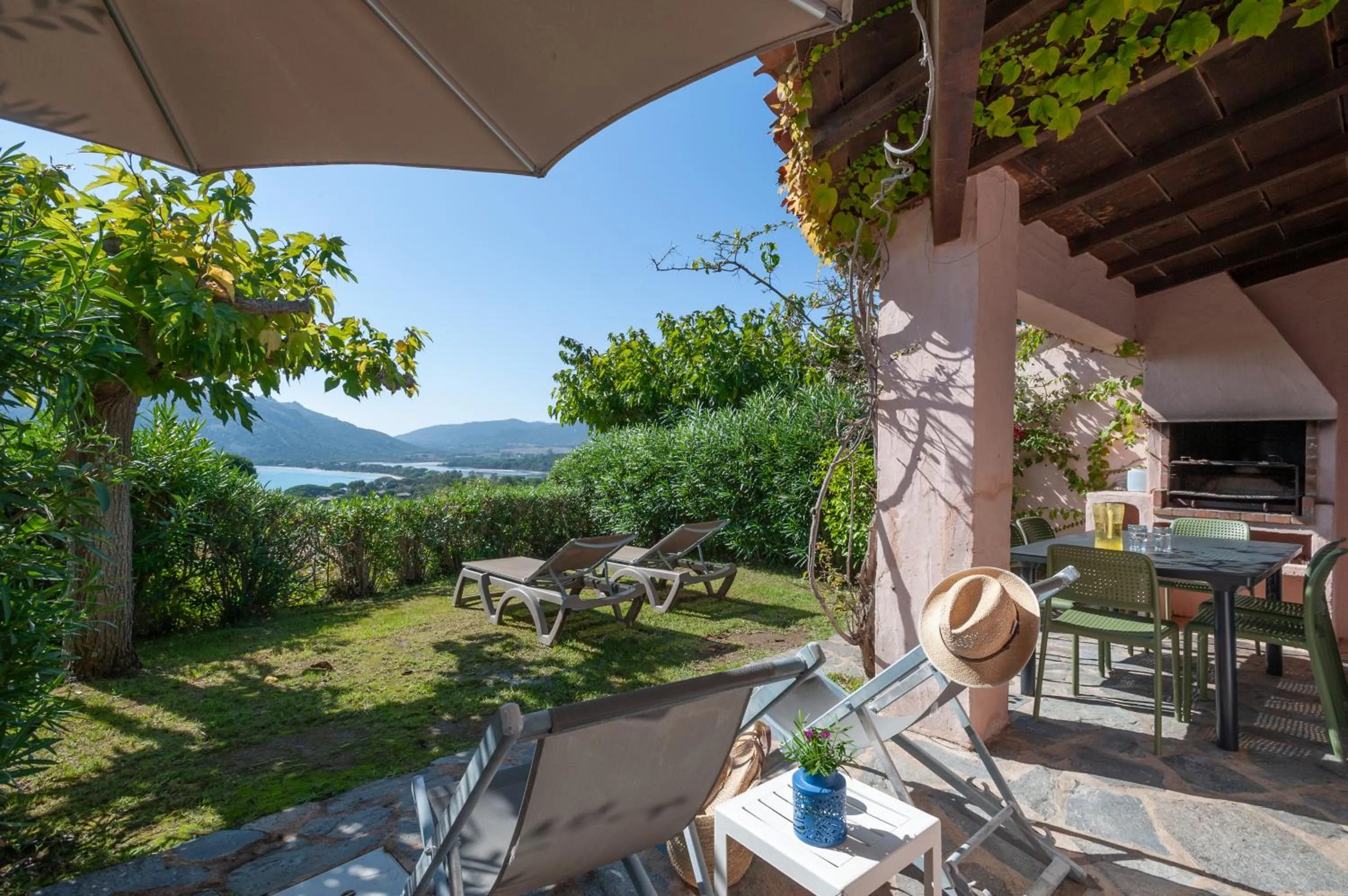 Patio in Résidence Marina Di Santa Giulia