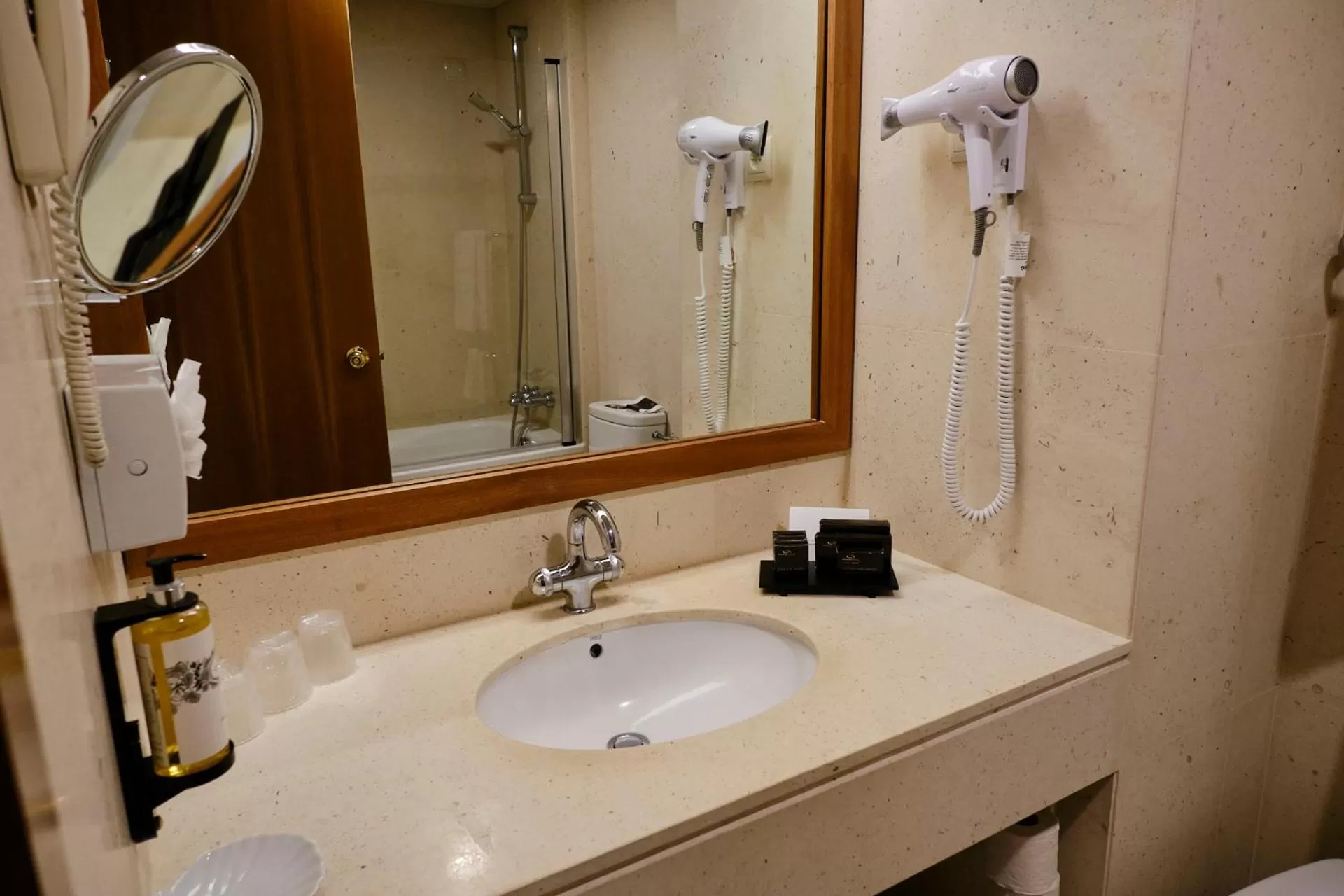 Bathroom in Terceira Mar Hotel