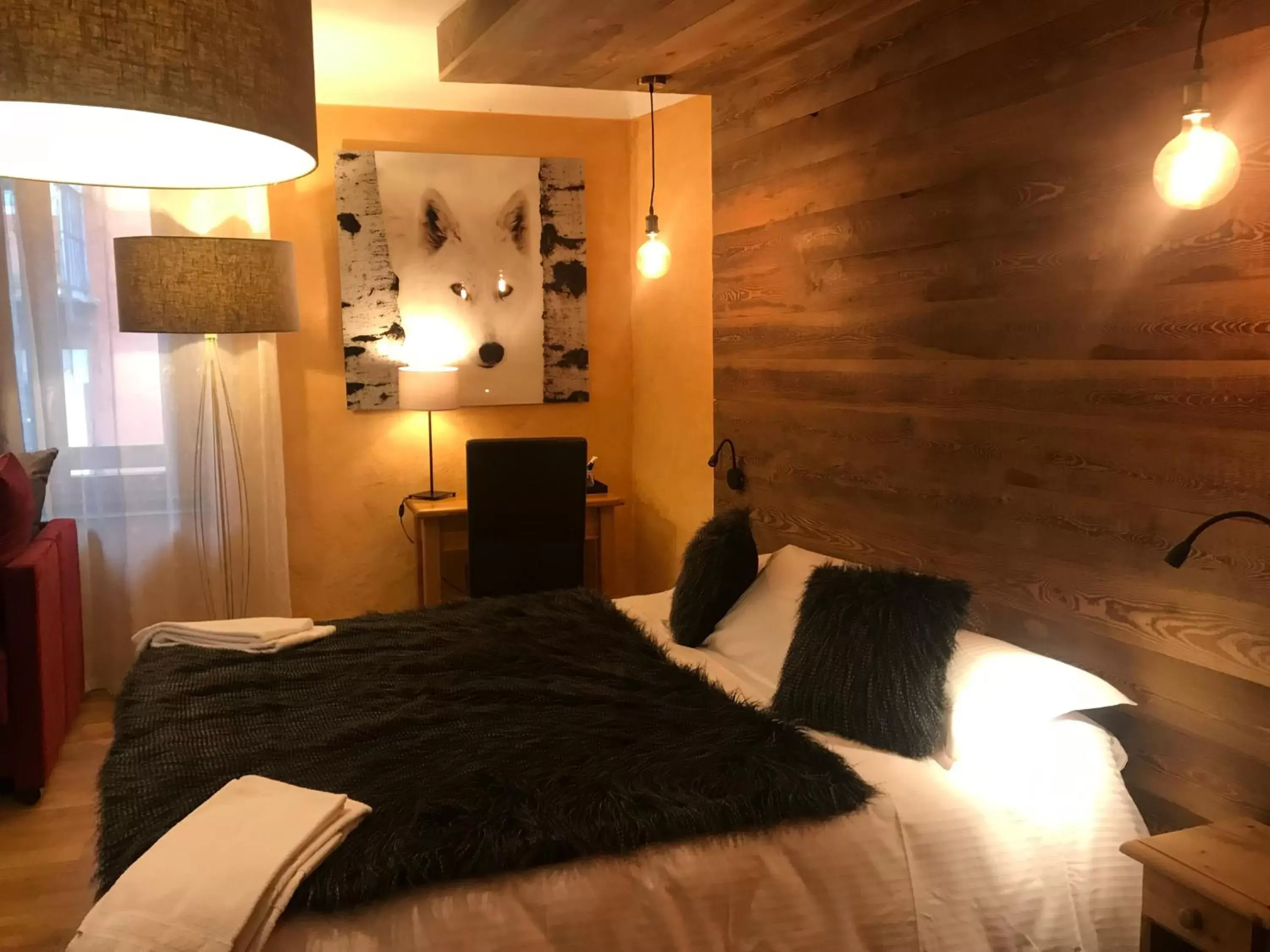 Superior Double Room in Auberge de la Paix Superior Double Room in Auberge de la Paix