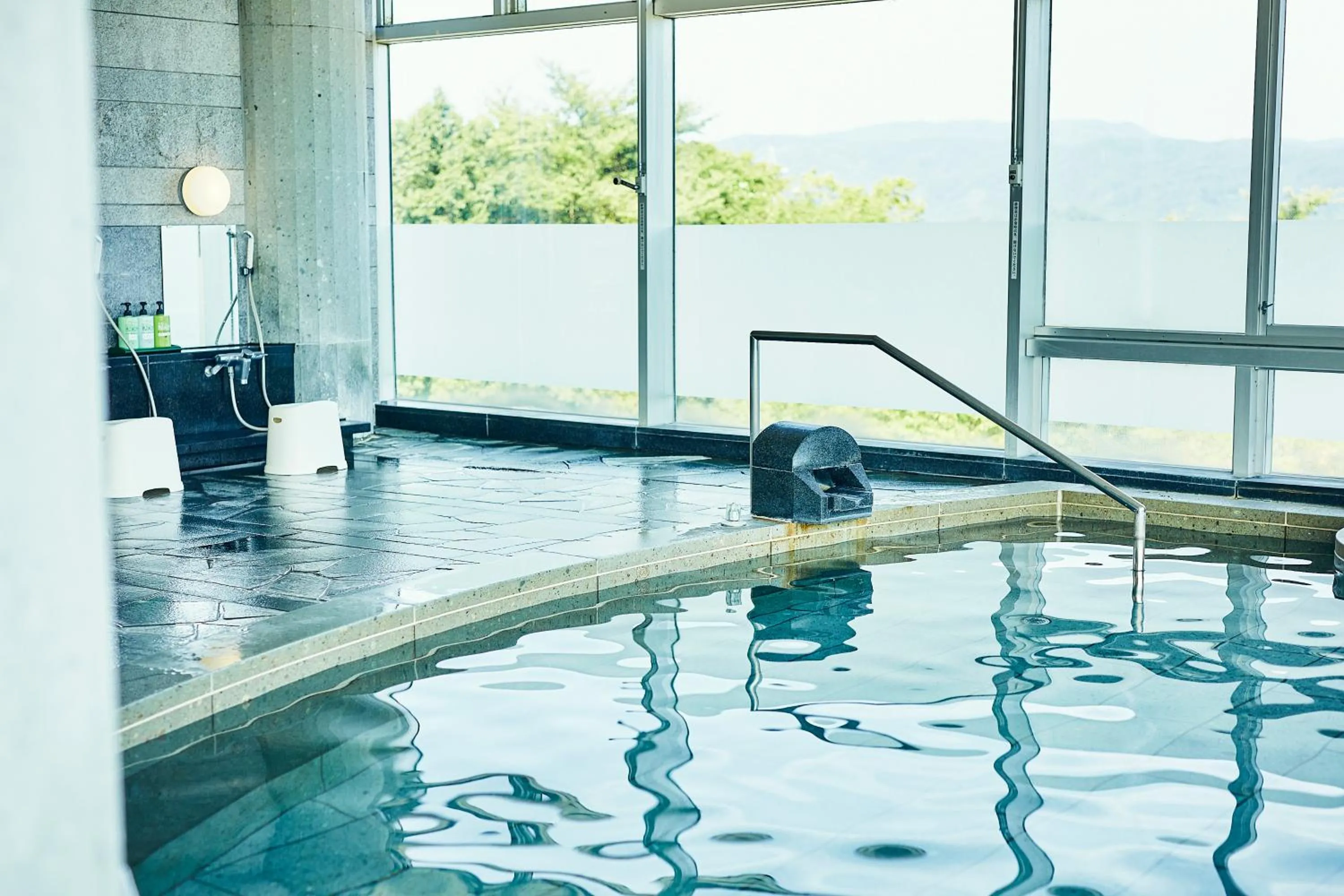 Hot Spring Bath in KAMENOI HOTEL Fukui