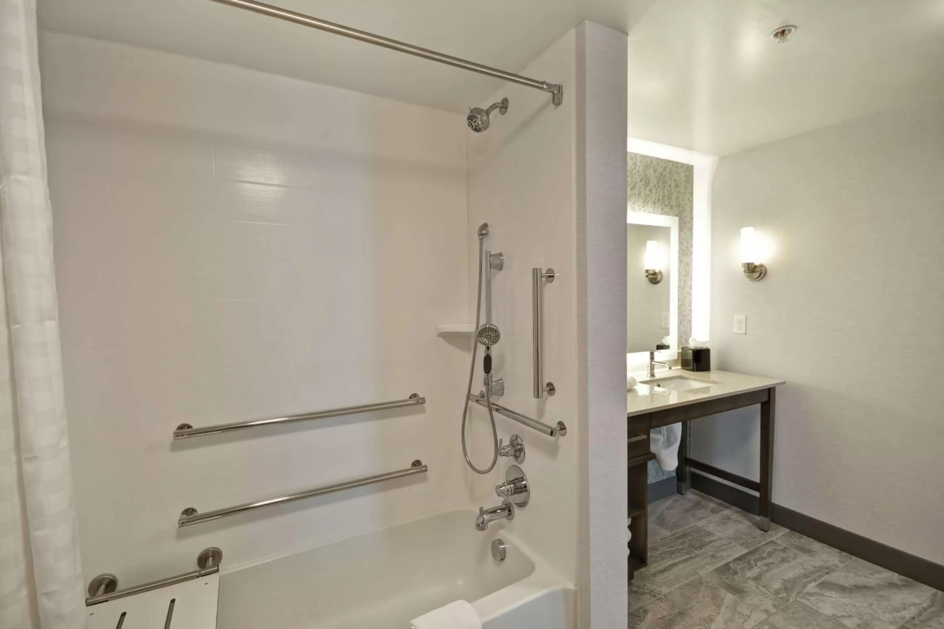 Bathroom in Homewood Suites By Hilton Warren Detroit