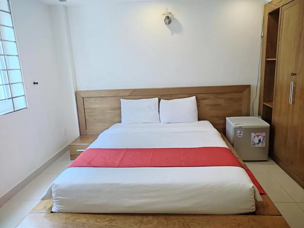 Bedroom, Bed in CAROLINE SEA HOTEL