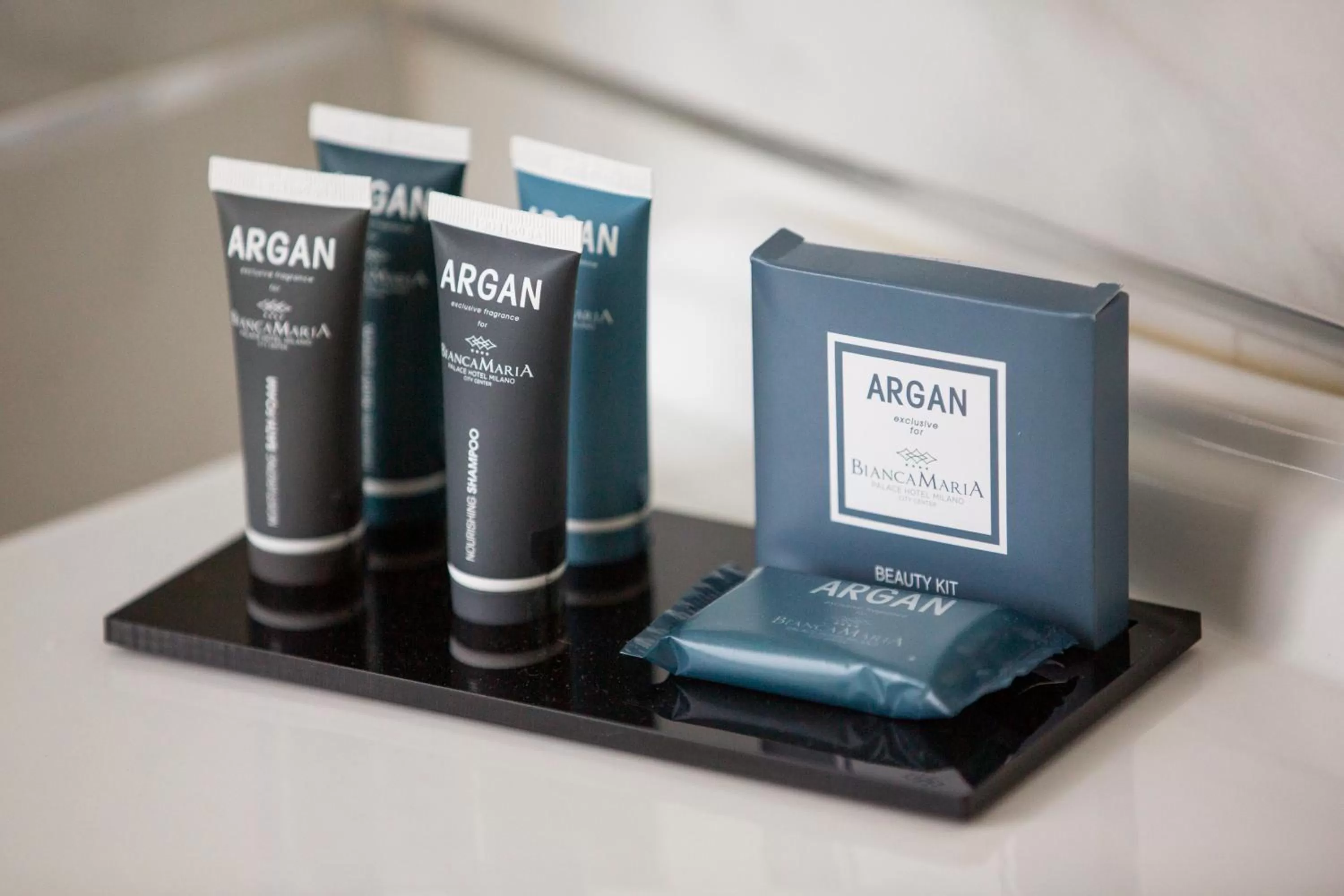 Shower in Bianca Maria Palace Hotel