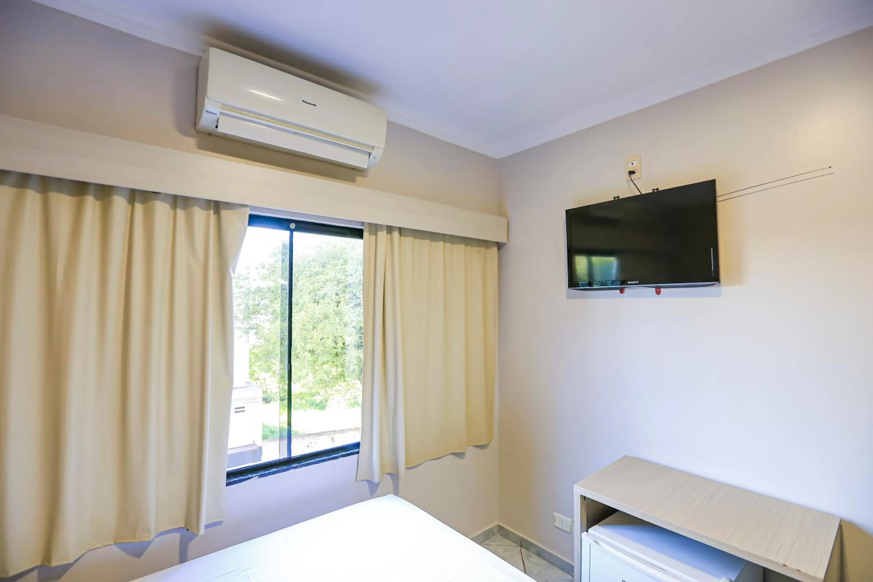 TV and multimedia in Foz Express Hotel Centro