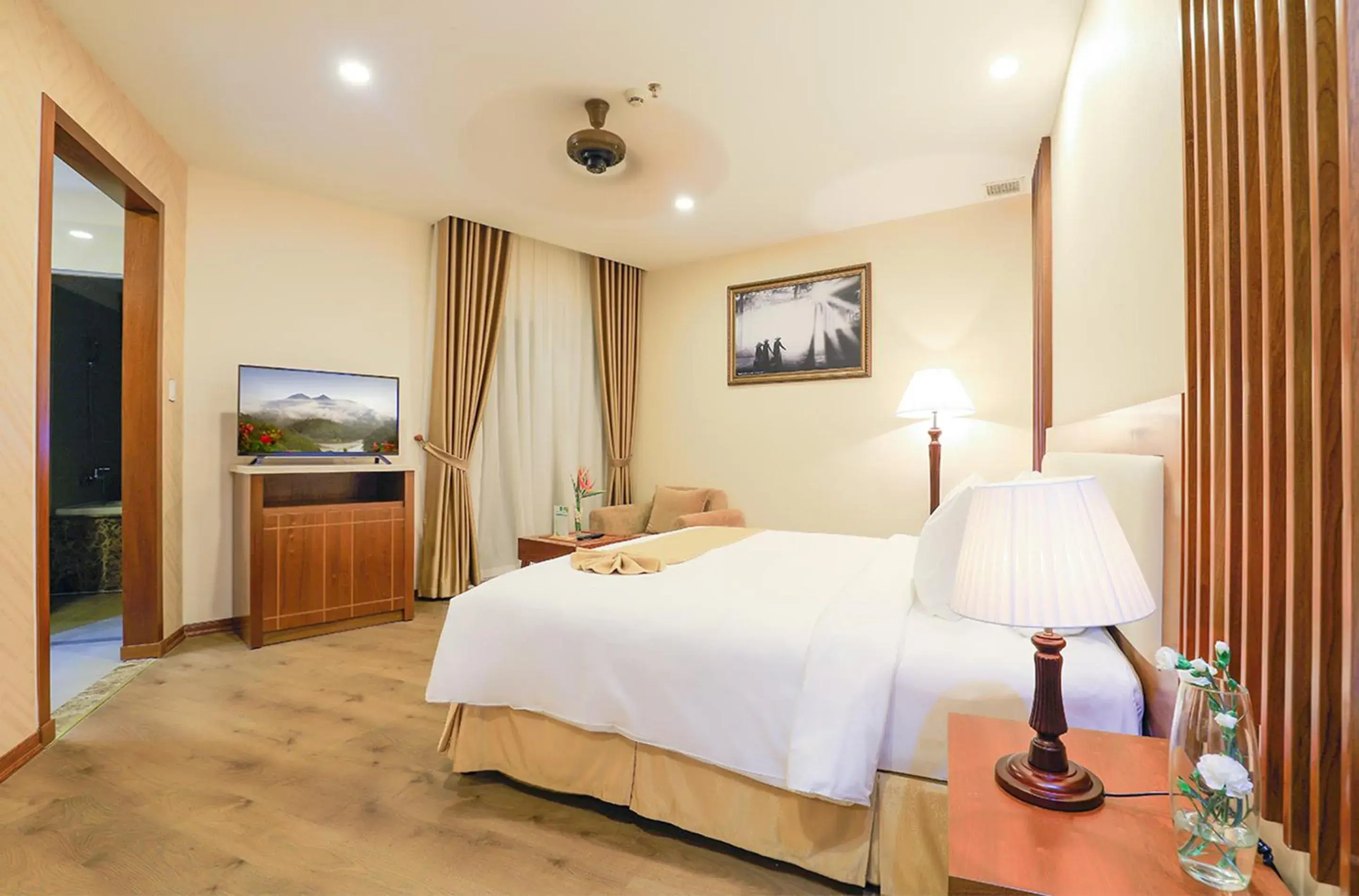 Deluxe Double Room in LADALAT Hotel Deluxe Double Room in LADALAT Hotel