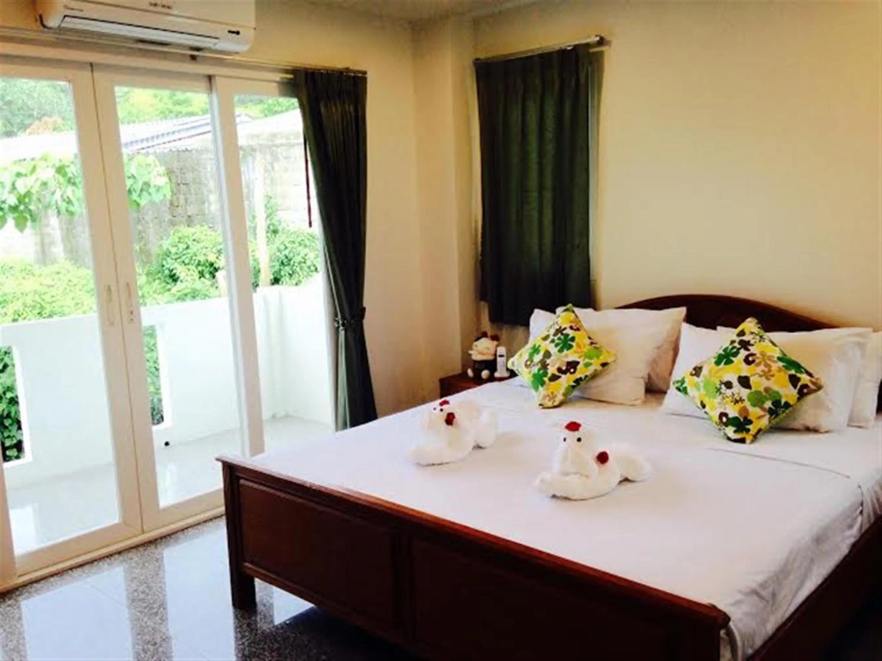 Balcony/Terrace, Bed in Siray House