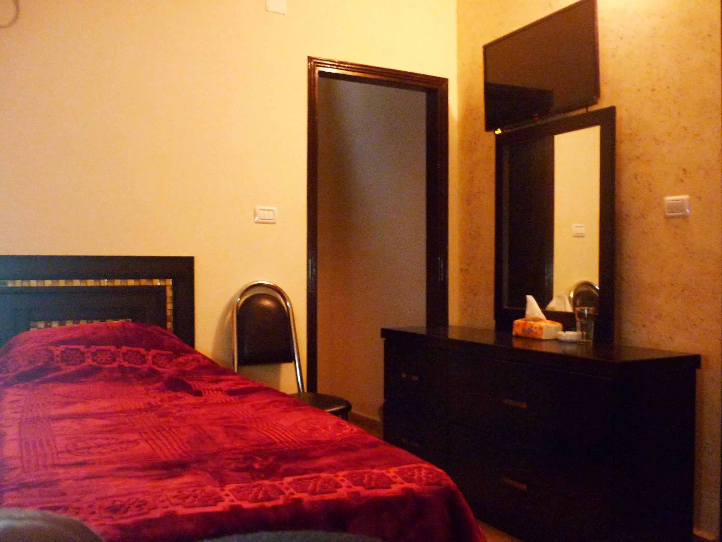 Shower, Bed in Isra Hotel