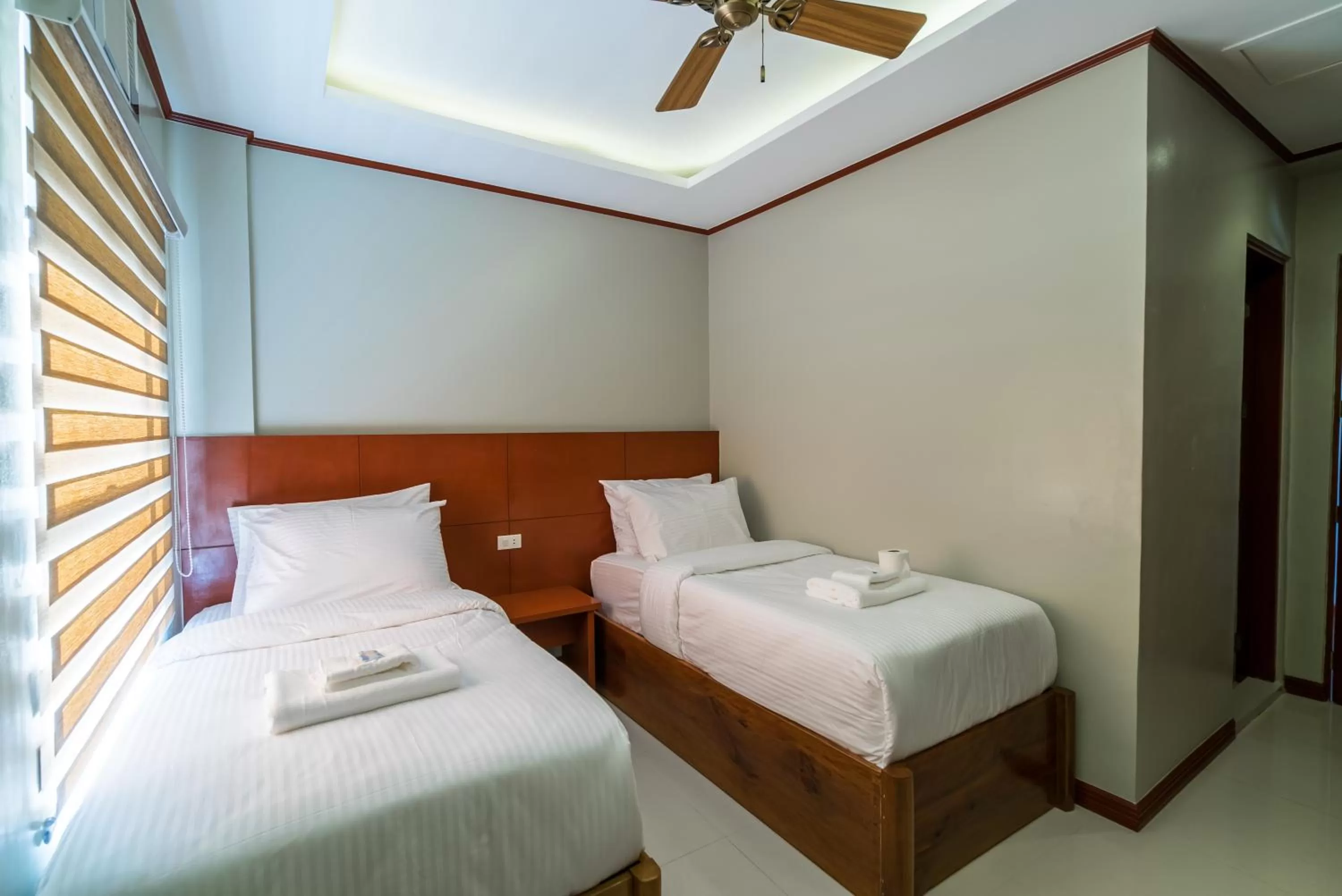 Bed in Coral Cliff Hotel