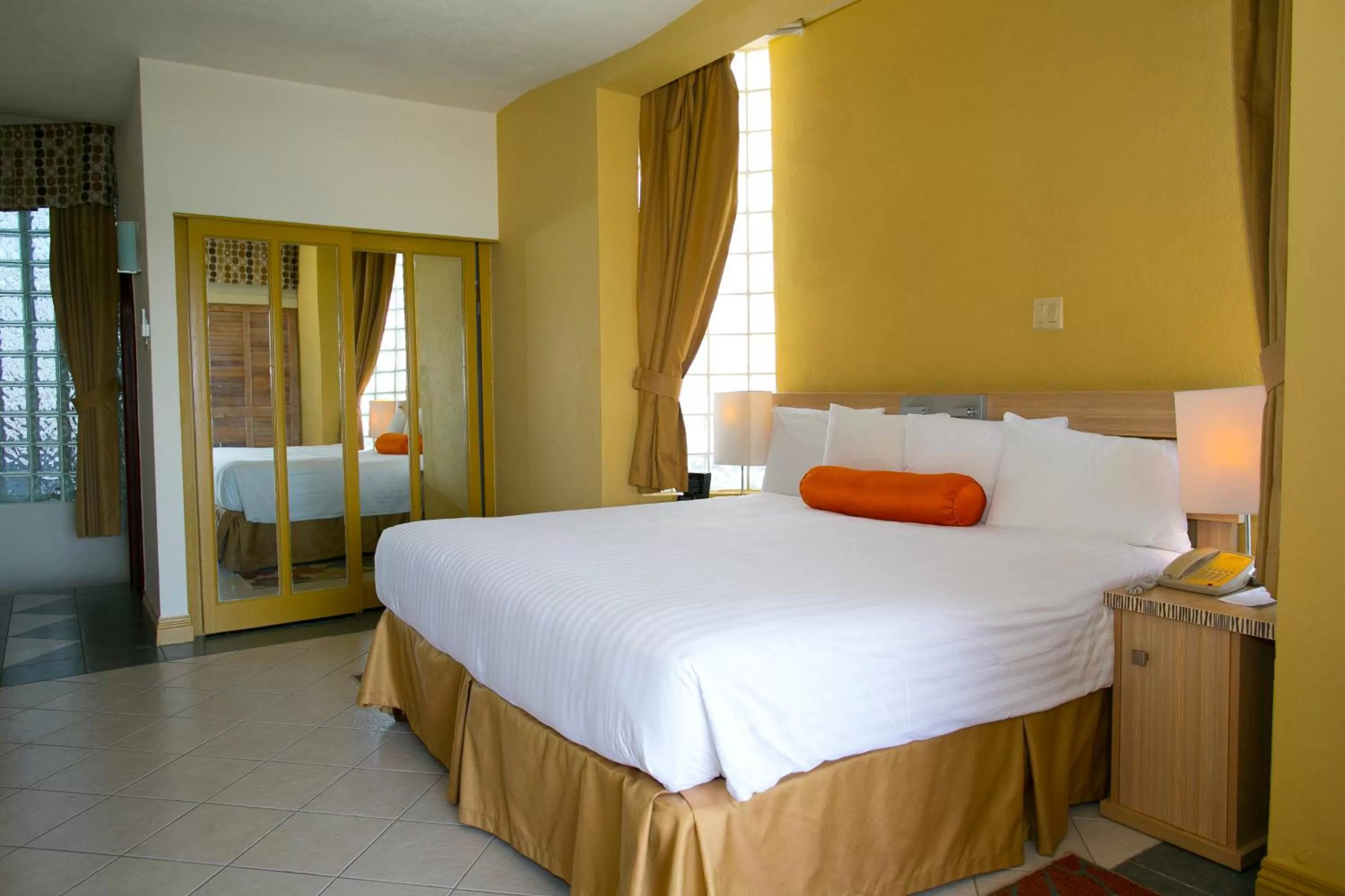 Bed in Accra Beach Hotel & Spa