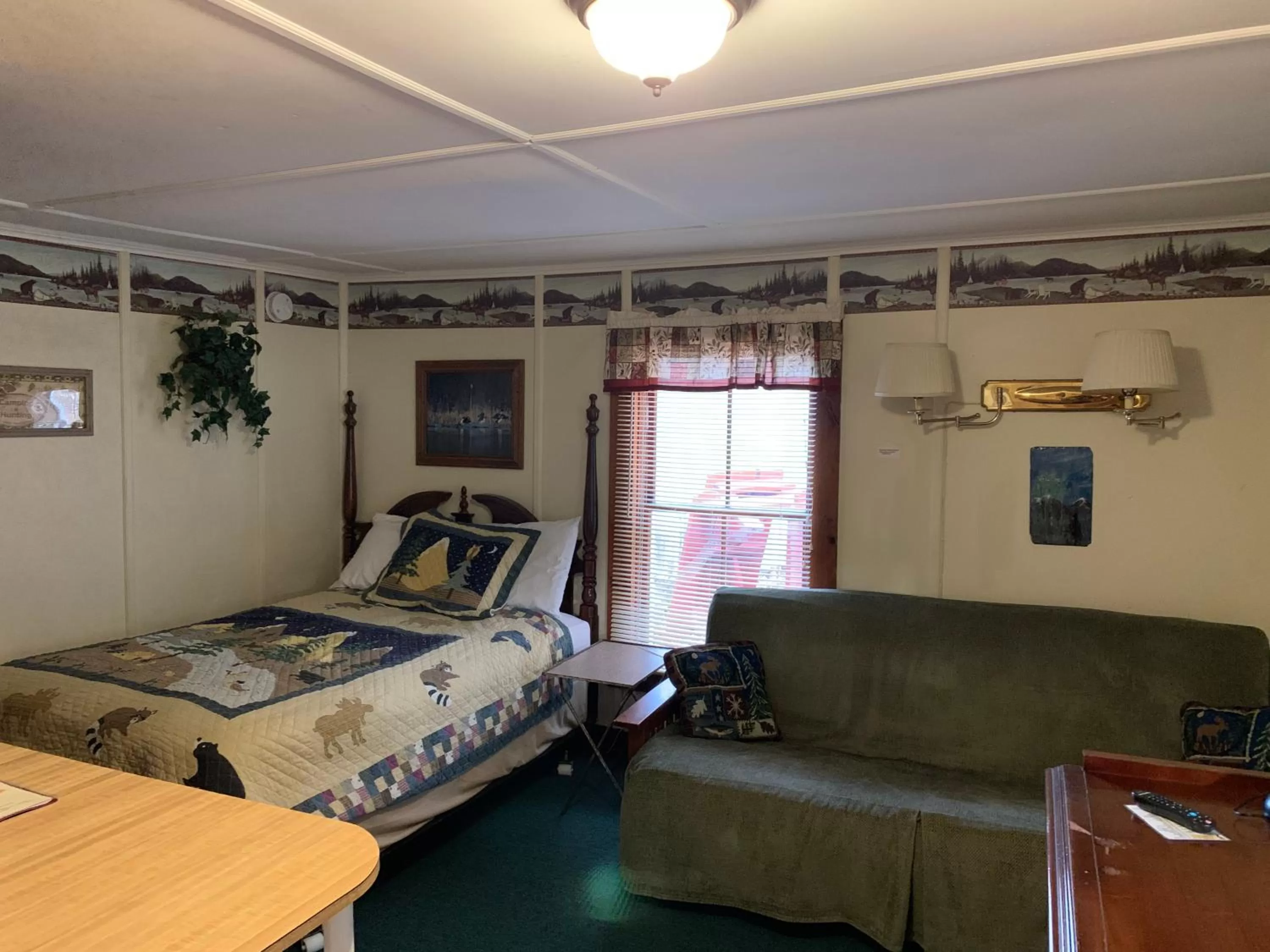 Bed in carrollmotel and cottages