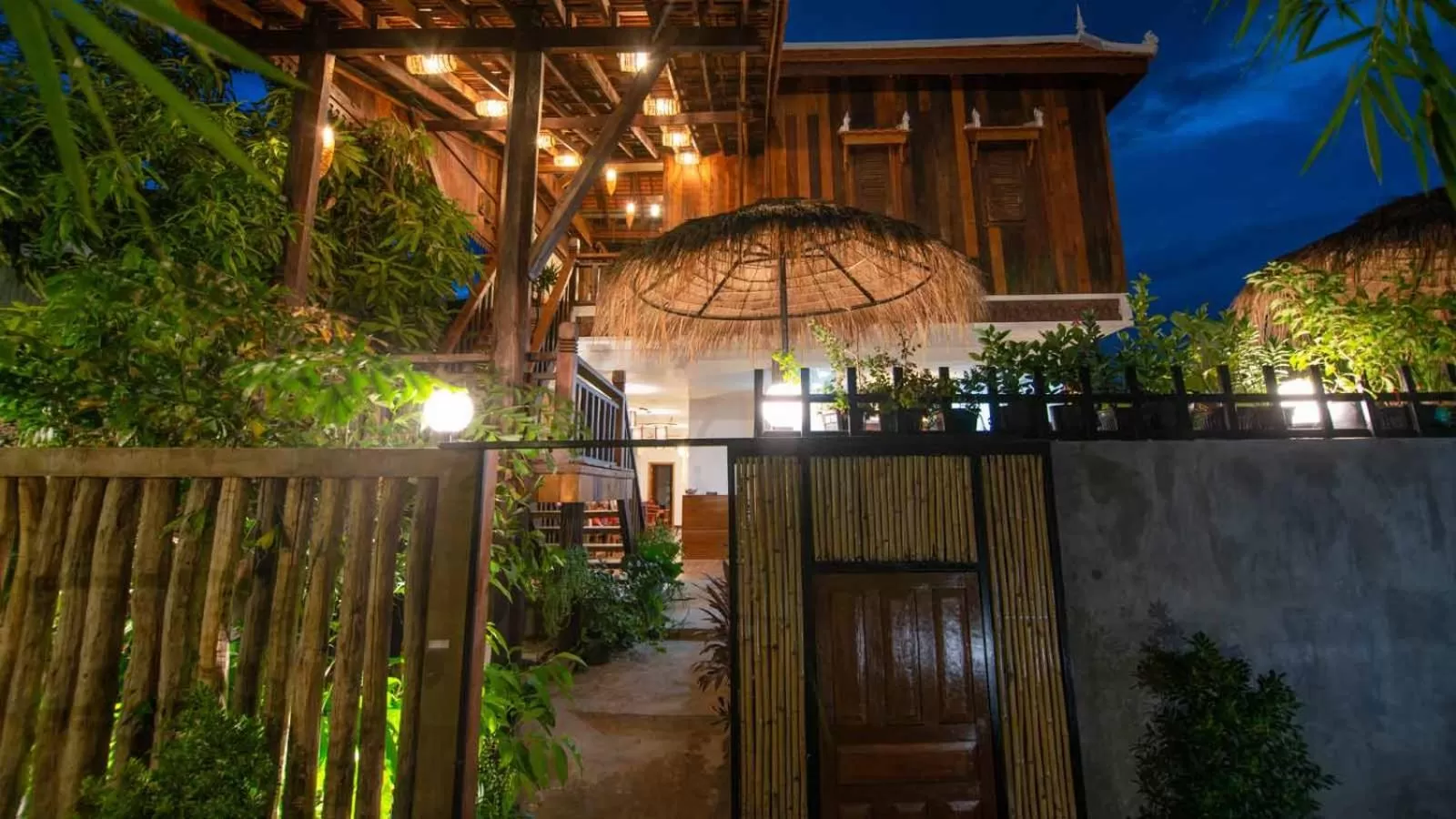 Patio in Mango Kesararam