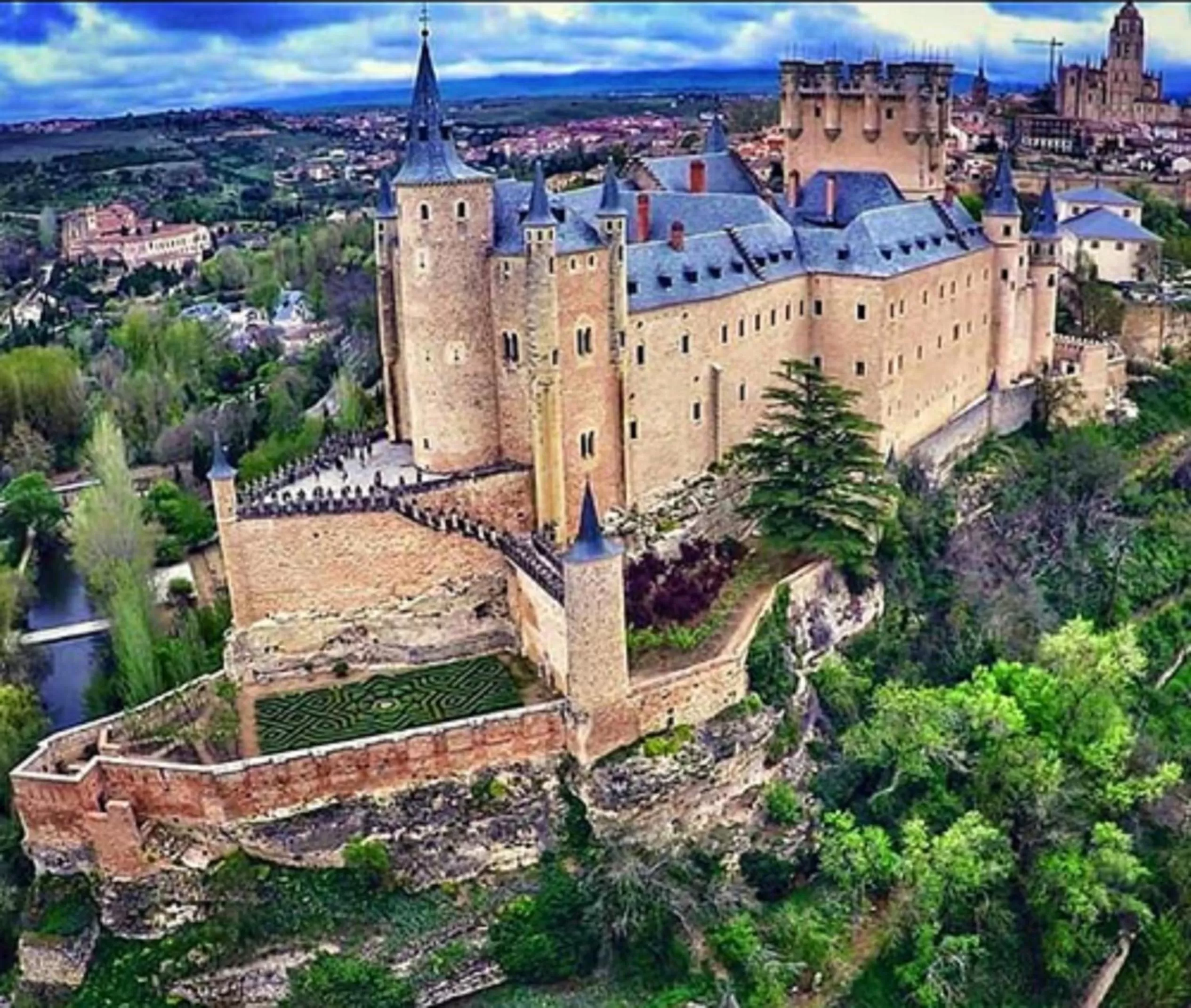 Nearby landmark in Hotel Avenida del Sotillo