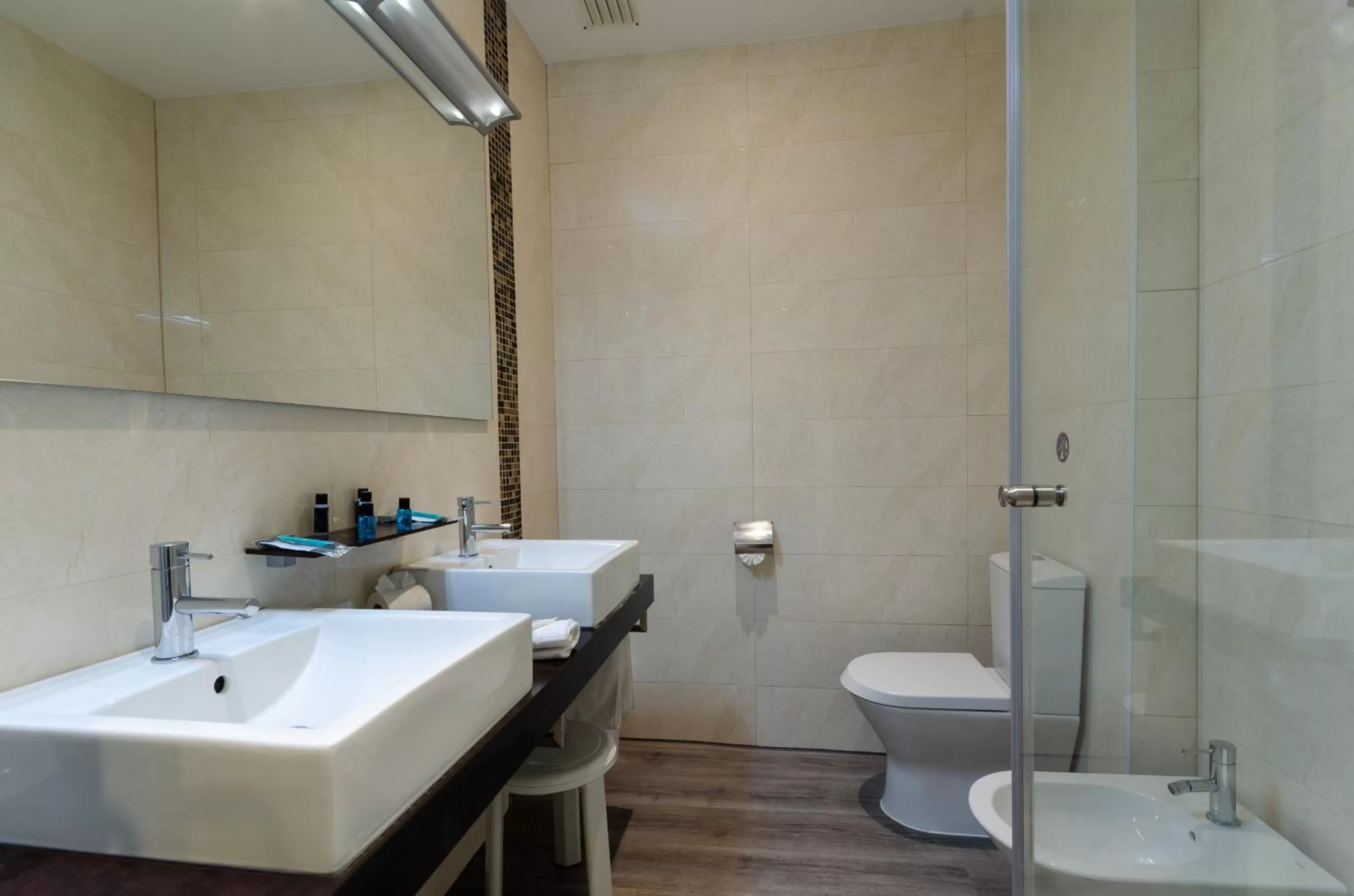 Bathroom in Hotel Borges Chiado