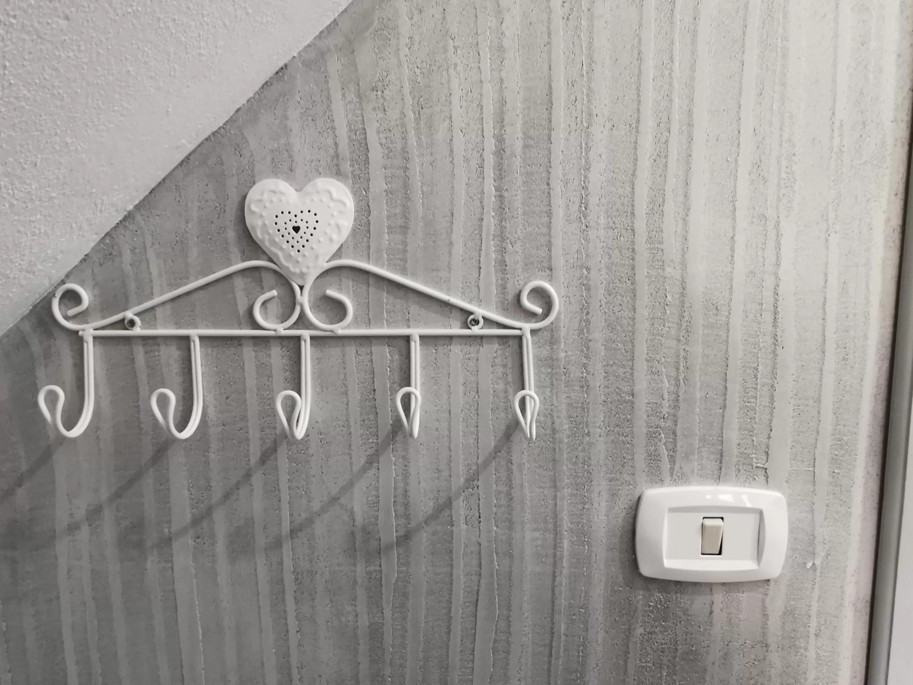 Logo/Certificate/Sign in Lo Nardo Accommodation