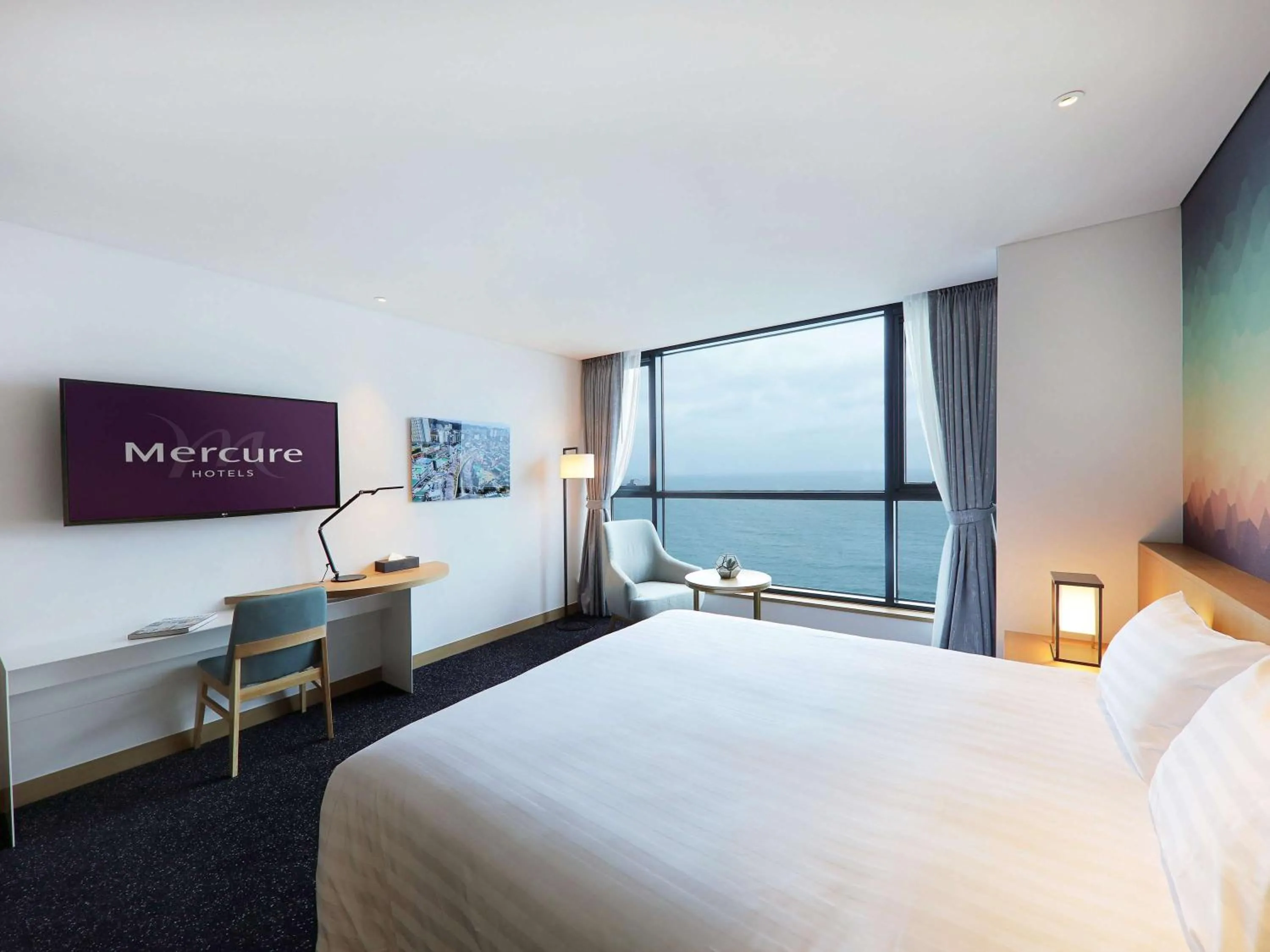 Privilege King Room with Ocean View in Mercure Ambassador Ulsan