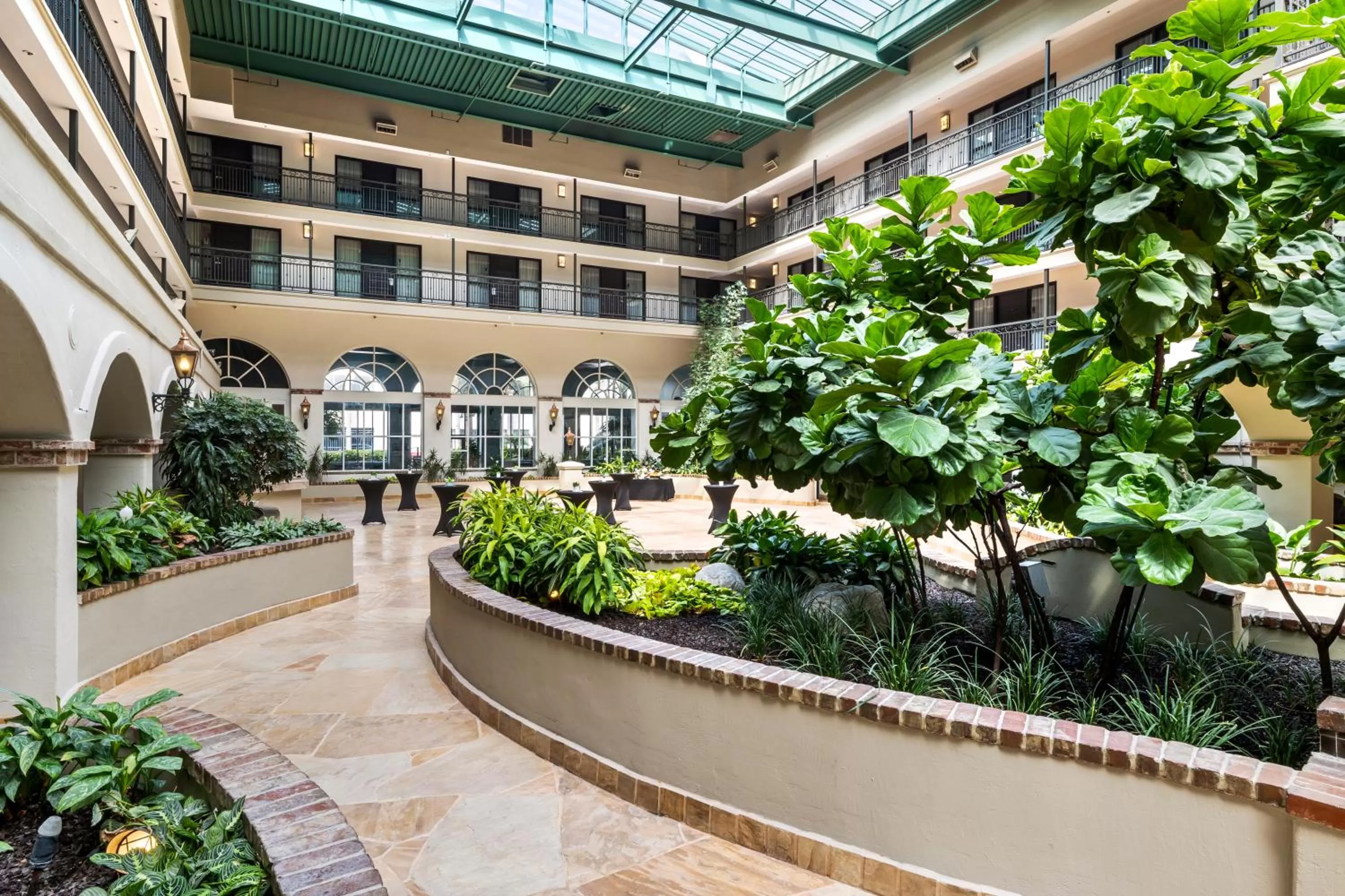 Lobby or reception in Embassy Suites by Hilton Los Angeles International Airport South