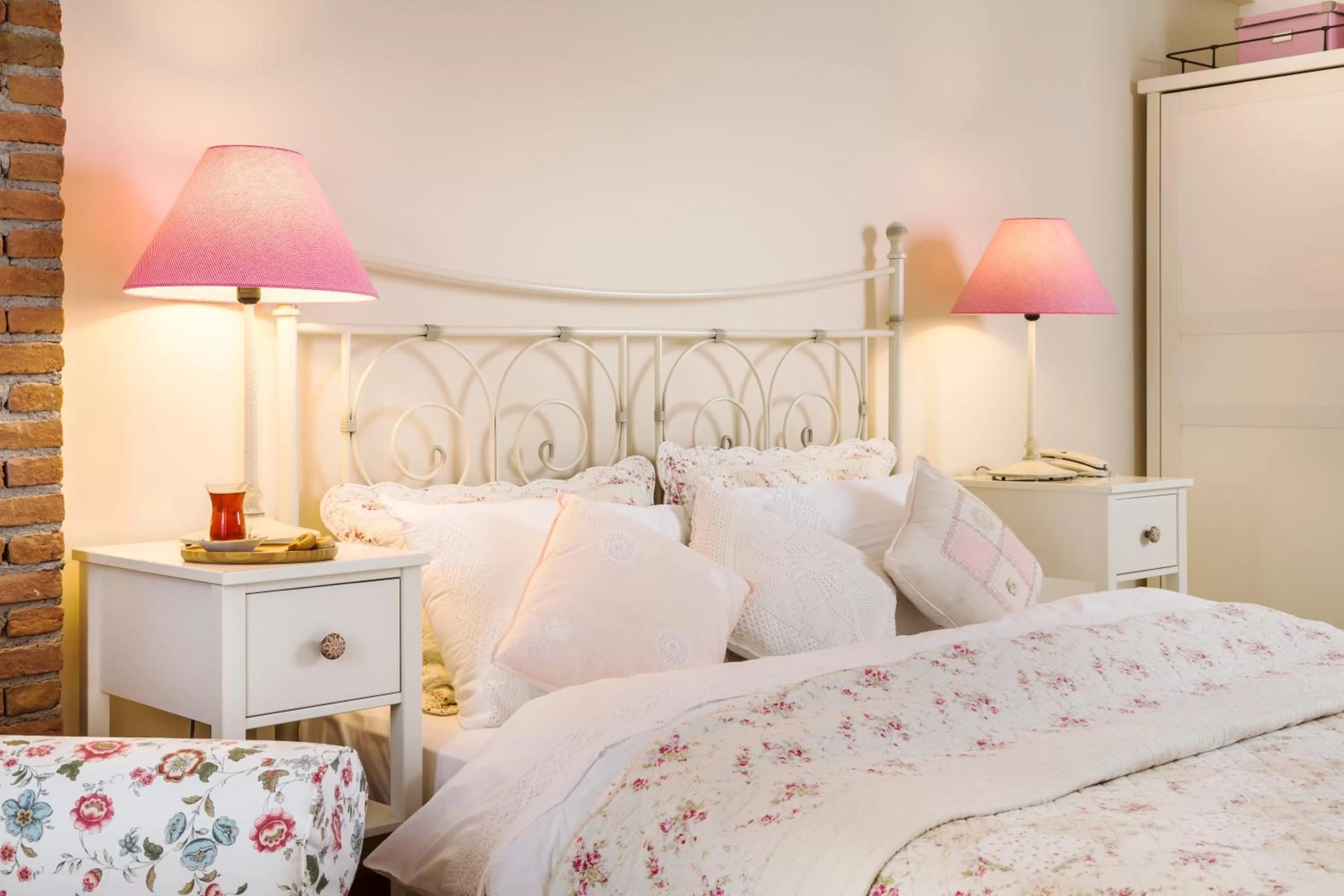 Bed in Cadde 75 Luxury Hotel - Alaçatı