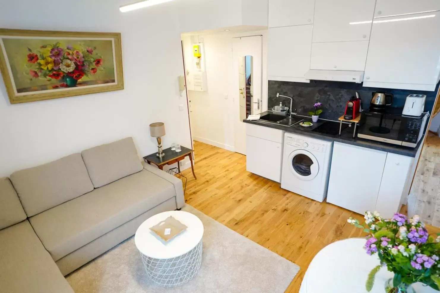 Atypical Studio in Villa Escudier Appart-hôtel Atypical Studio in Villa Escudier Appart-hôtel