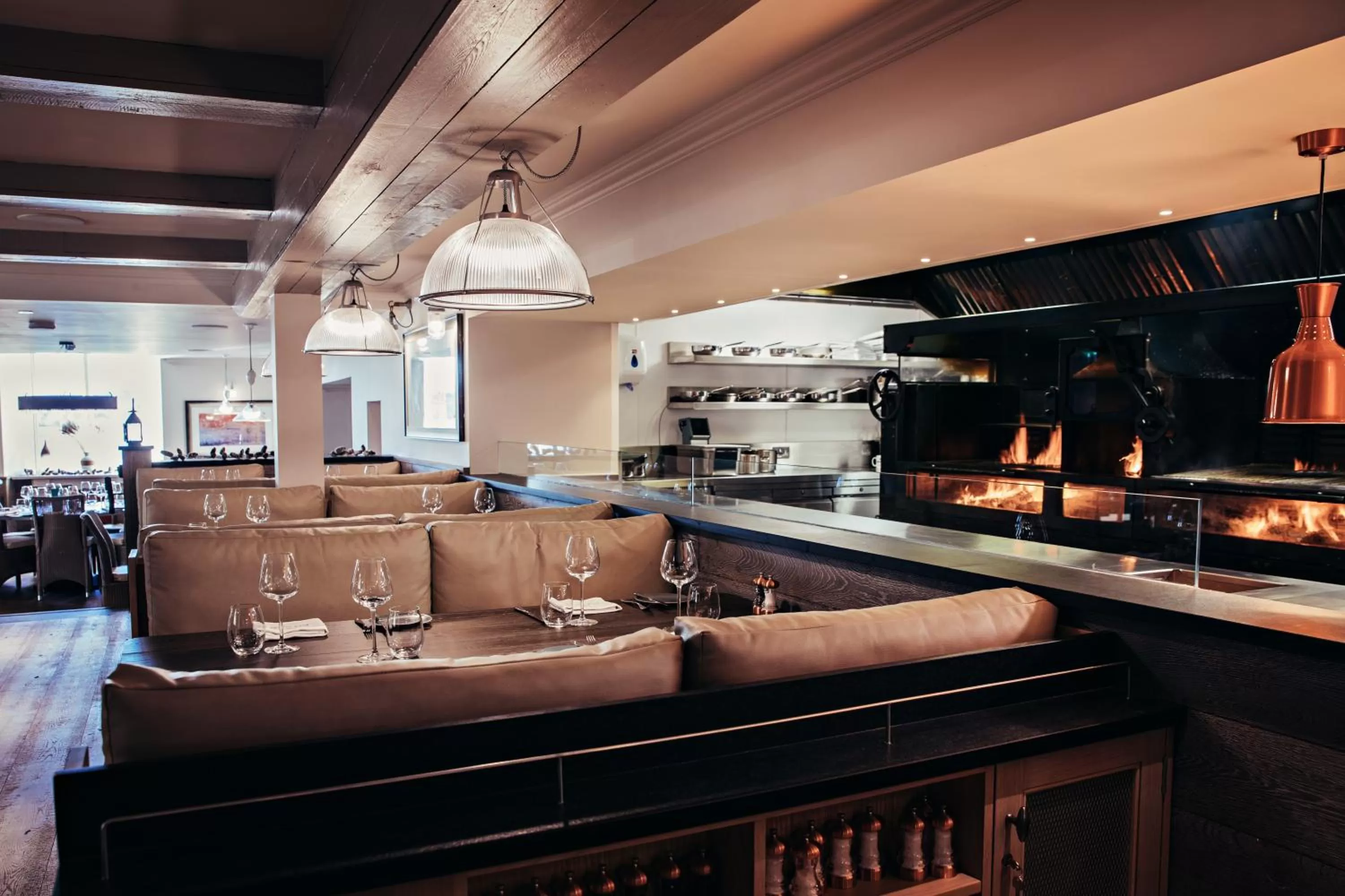 Restaurant/places to eat in Low Wood Bay