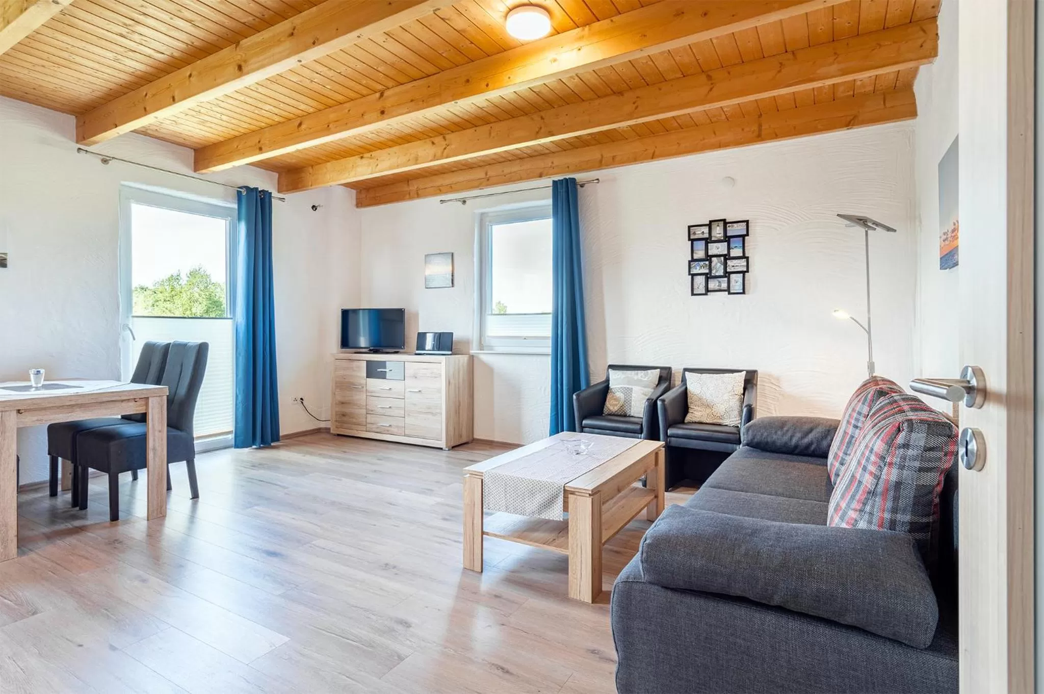 TV and multimedia, Seating Area in Villa Moorstern