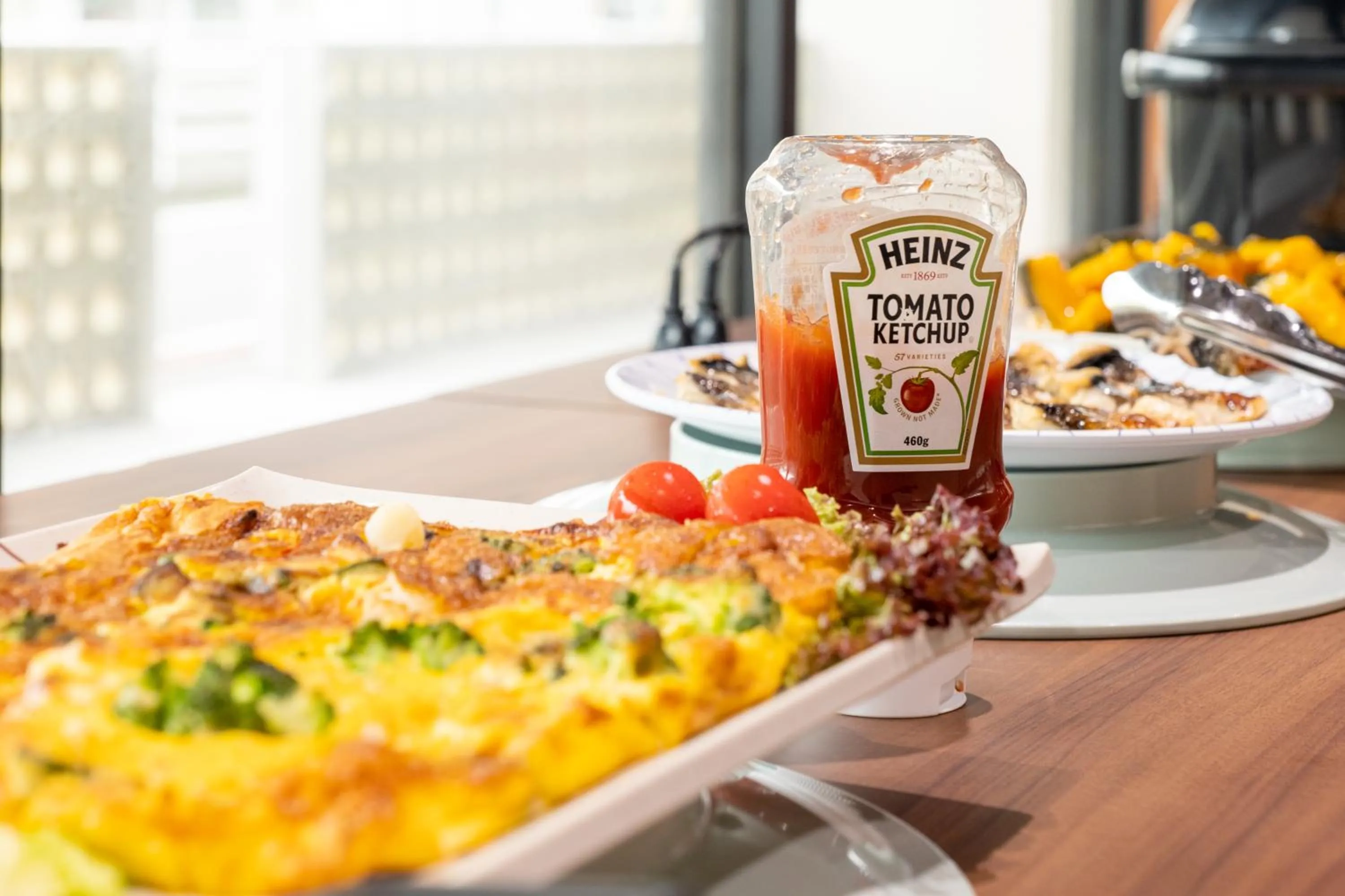 Restaurant/places to eat in Hotel Sun