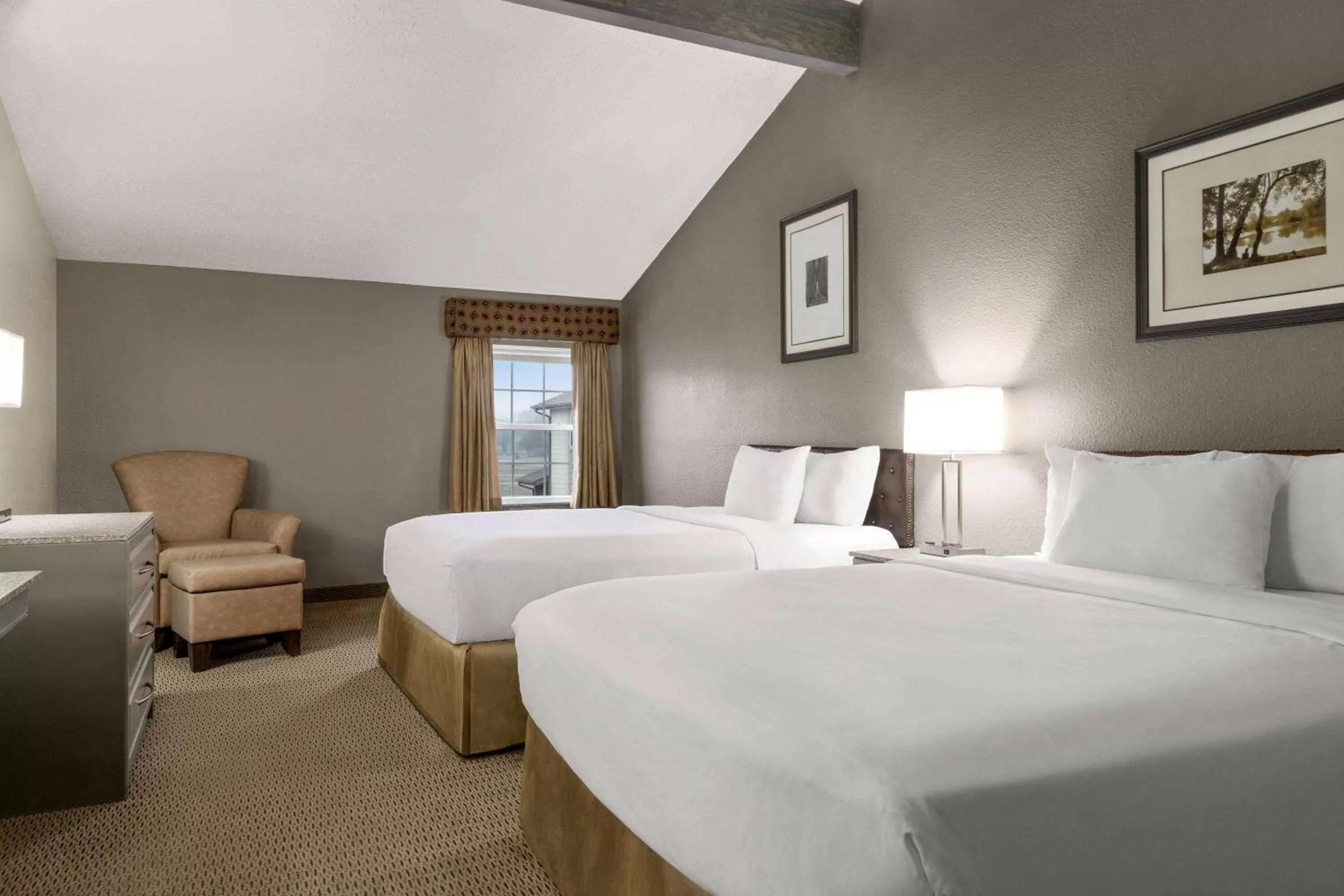 Photo of the whole room, Bed in Travelodge by Wyndham Coffeyville