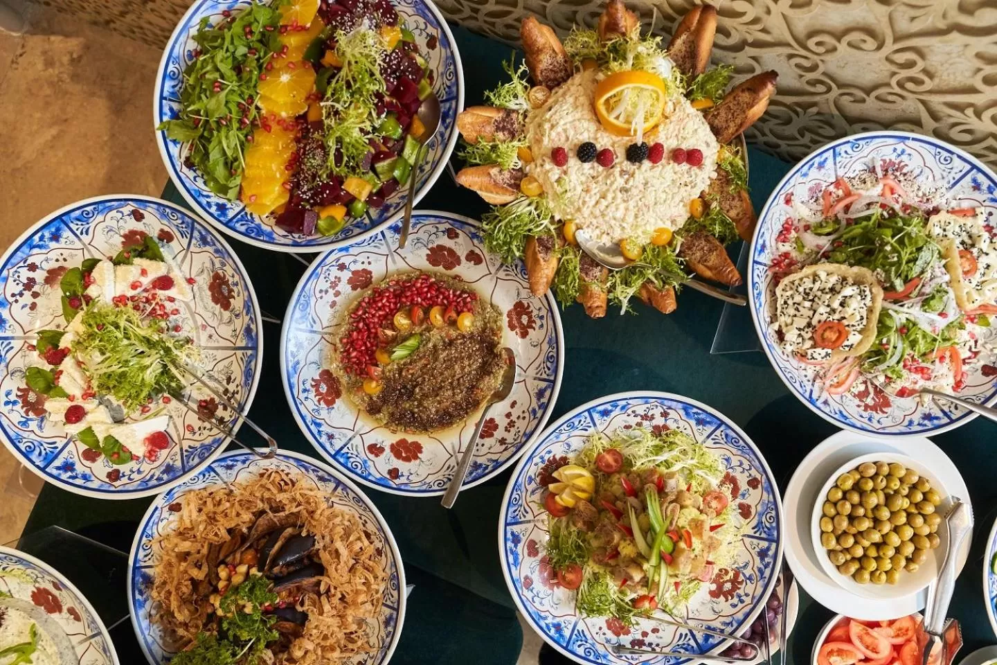 Restaurant/places to eat in Carlton Downtown Hotel