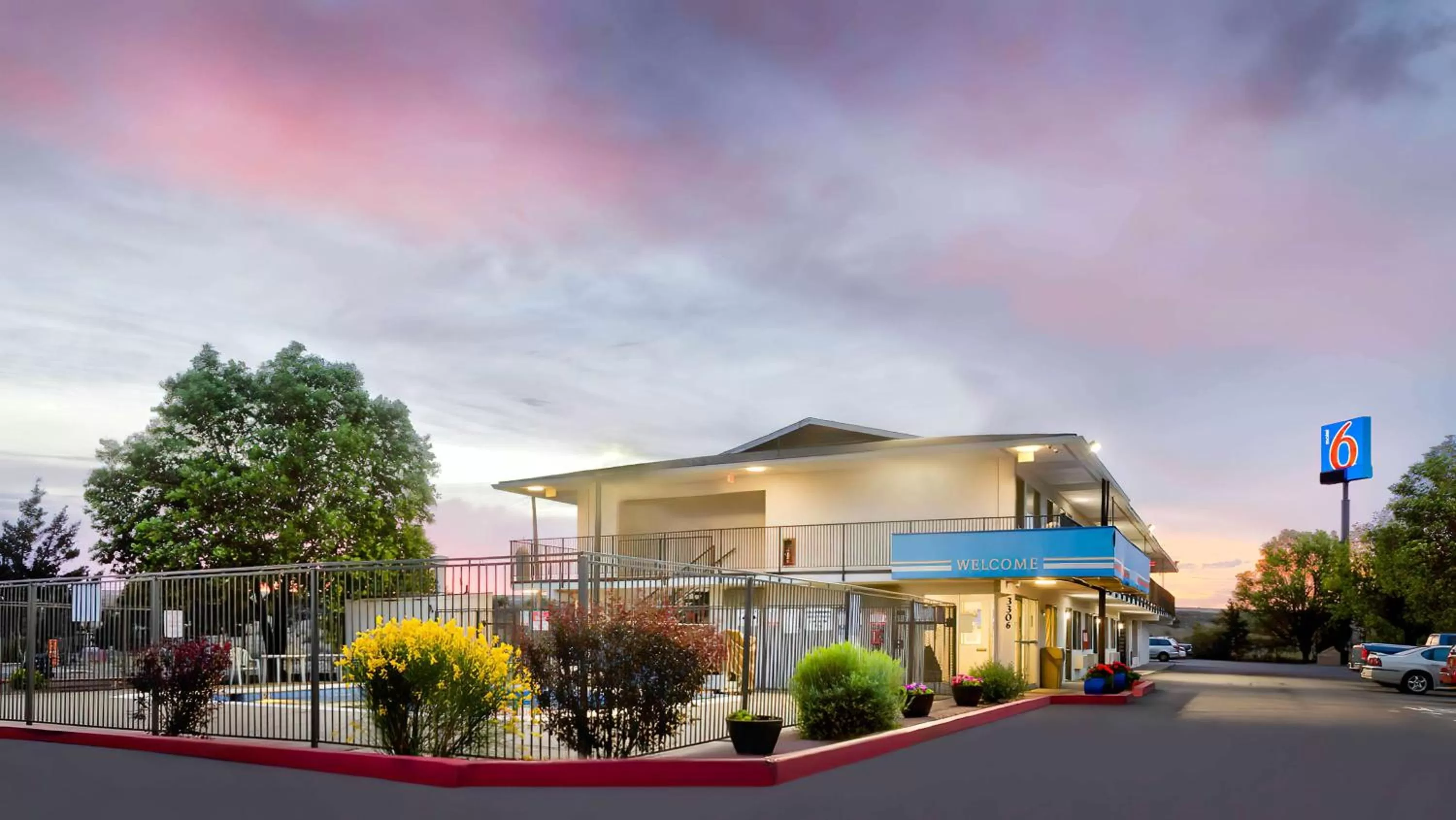 Property Building in Motel 6-Gallup, NM