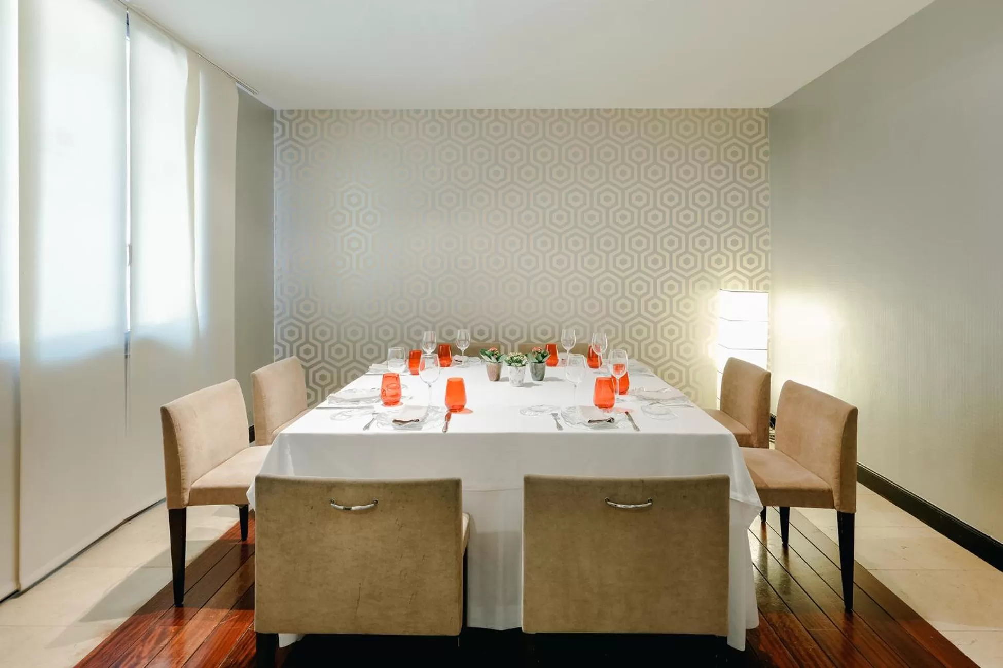 Restaurant/places to eat in Abba Euskalduna Hotel