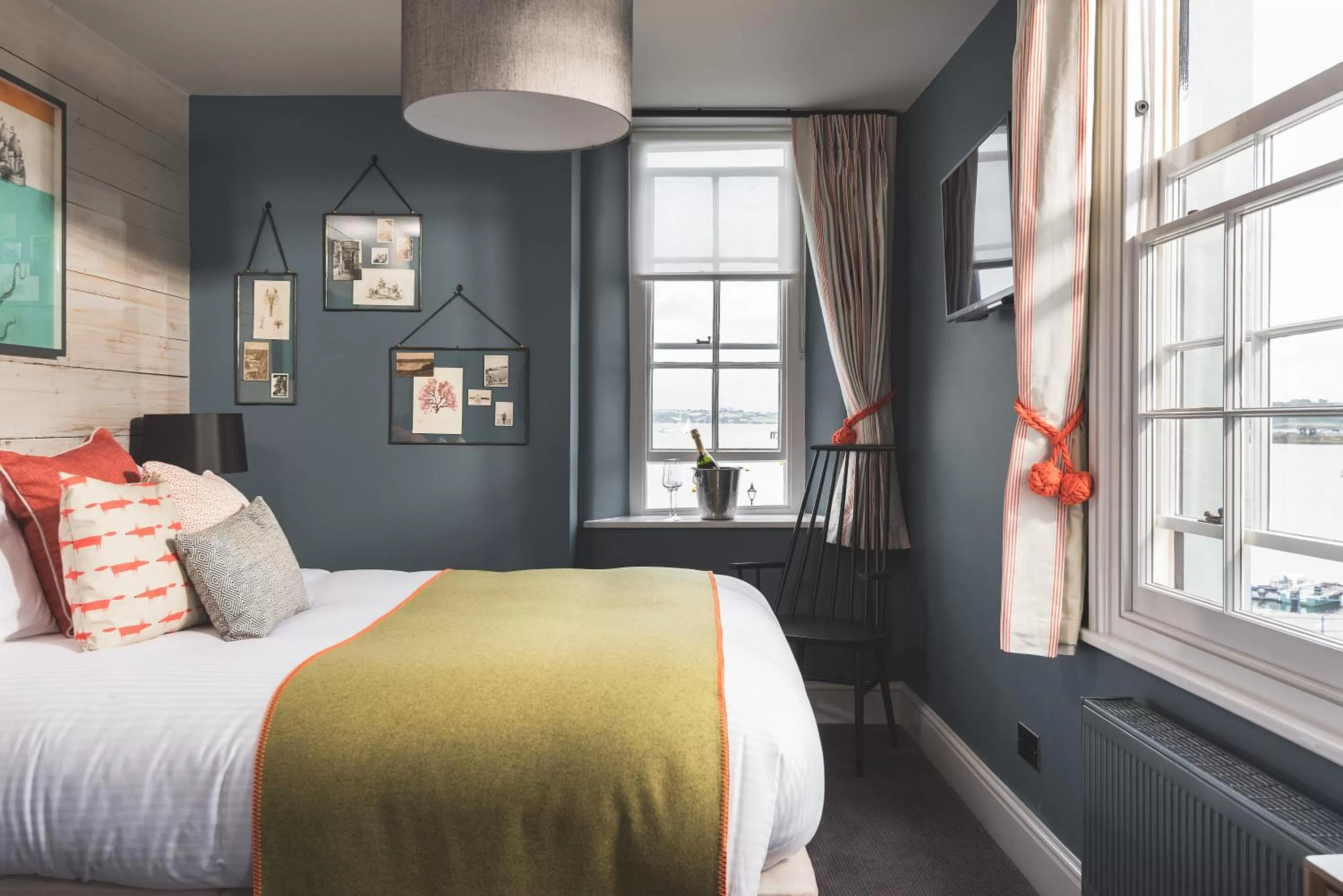 Bedroom, Bed in Chainlocker