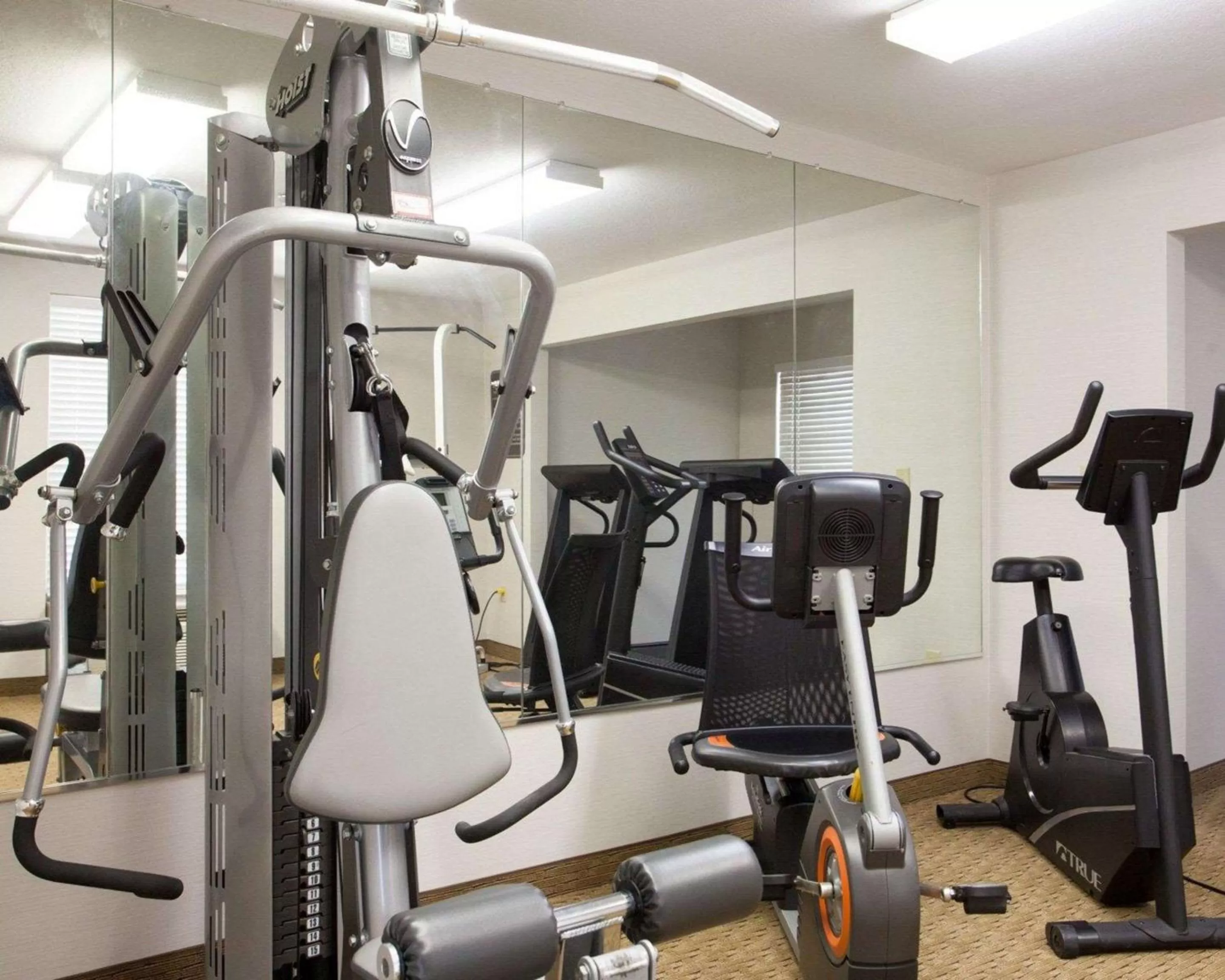 Fitness centre/facilities in Quality Inn & Suites I-40 East