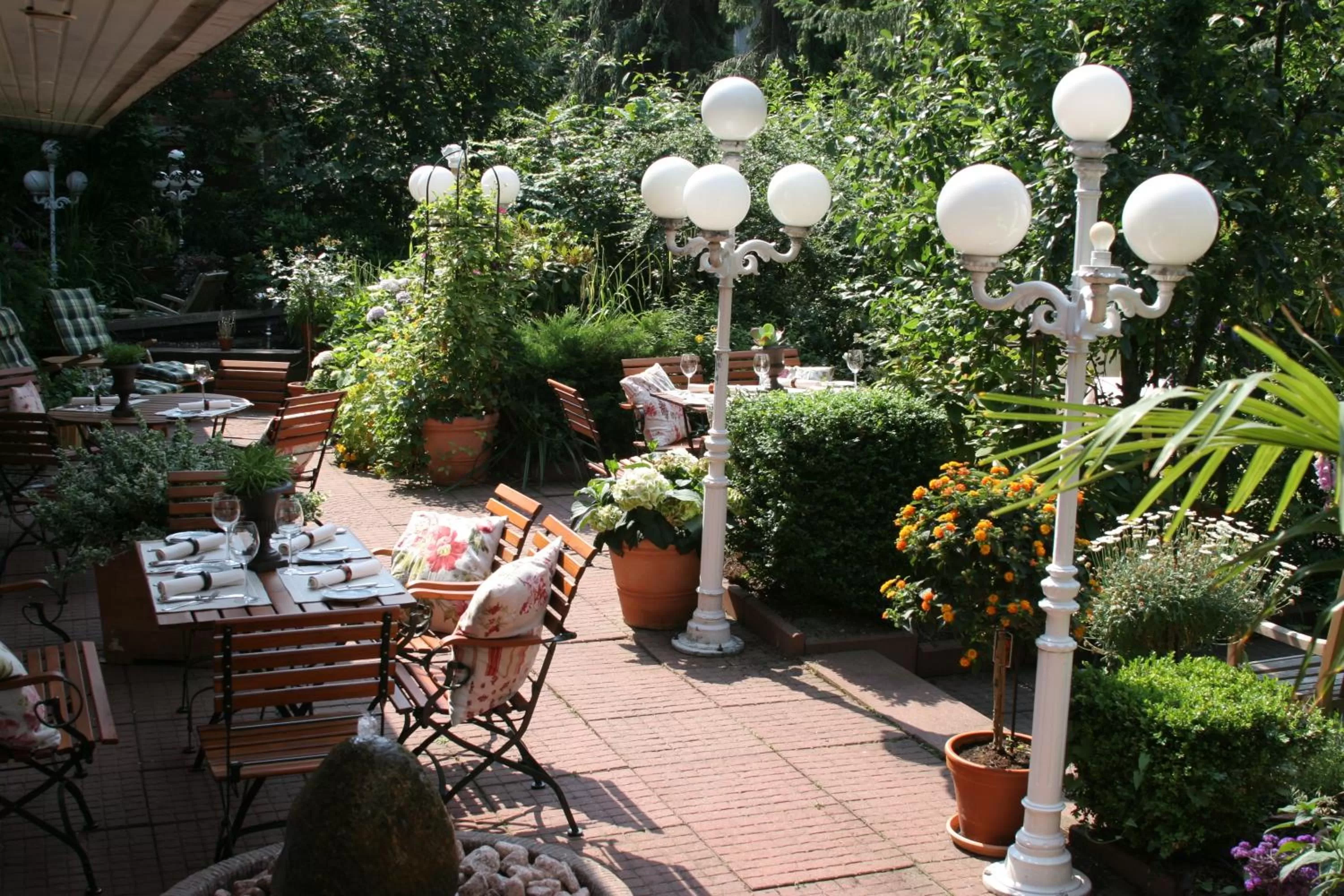 Garden, Restaurant/Places to Eat in Hotel Wilhelm Busch