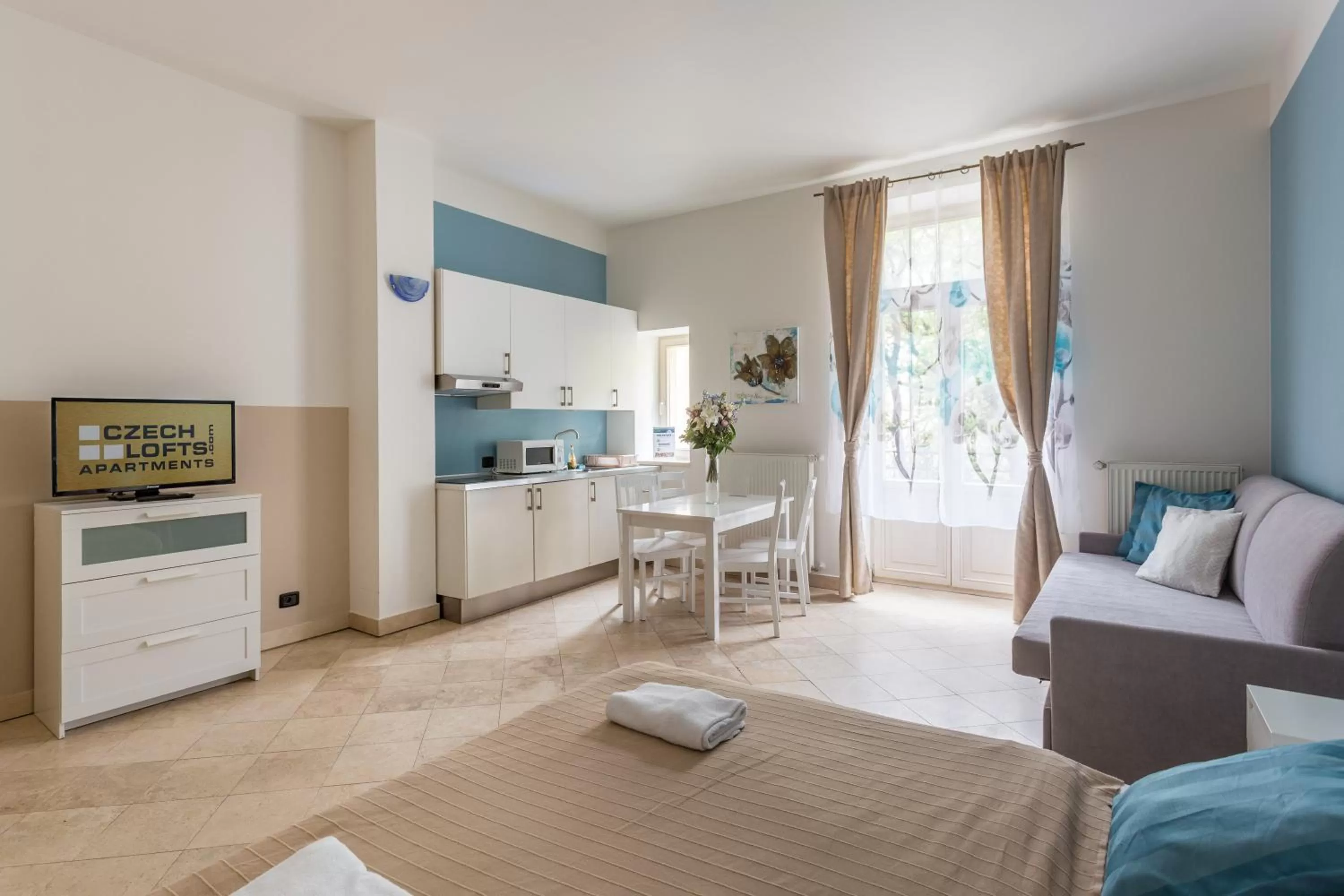 Kitchen or kitchenette, Seating Area in Legerova 33 Apartments